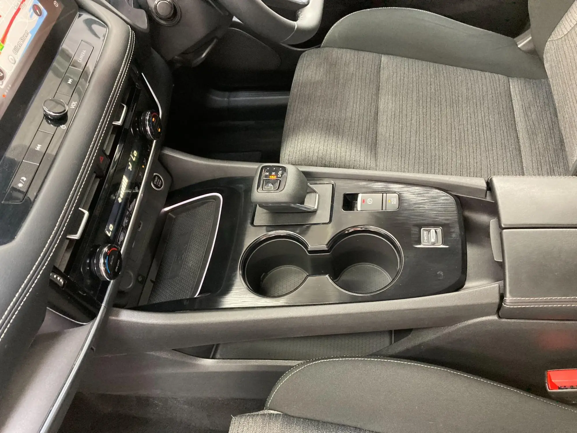 Nissan X-Trail Image 32