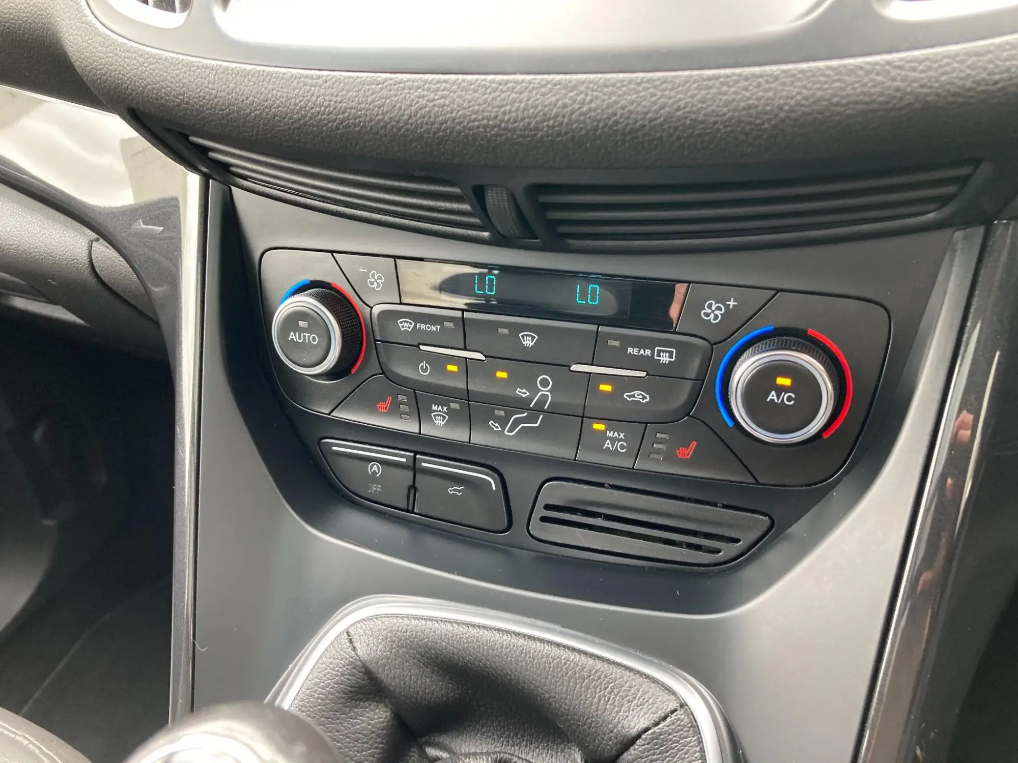 Ford Kuga Image 60