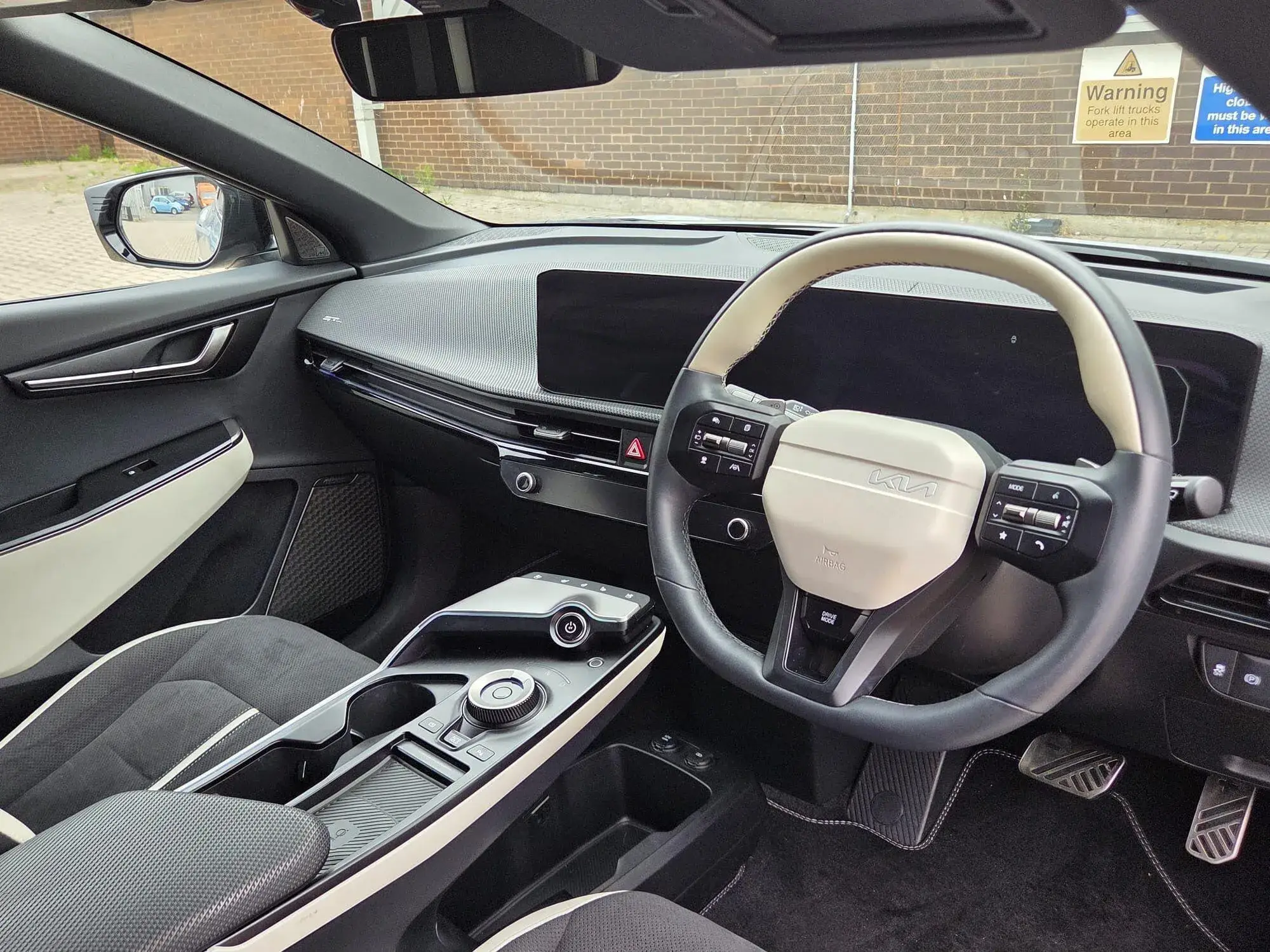 Kia EV6 Image 10