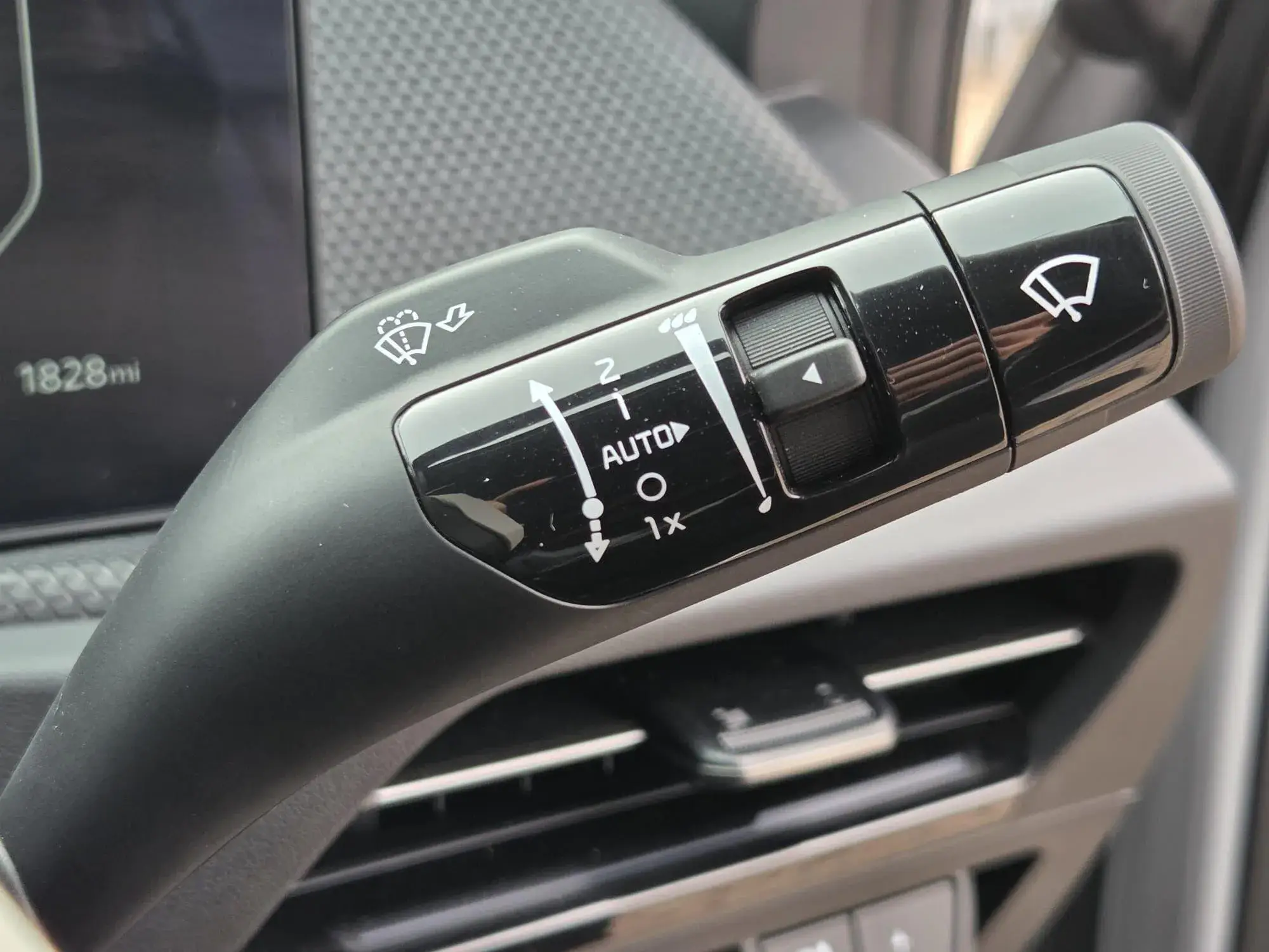 Kia EV6 Image 25