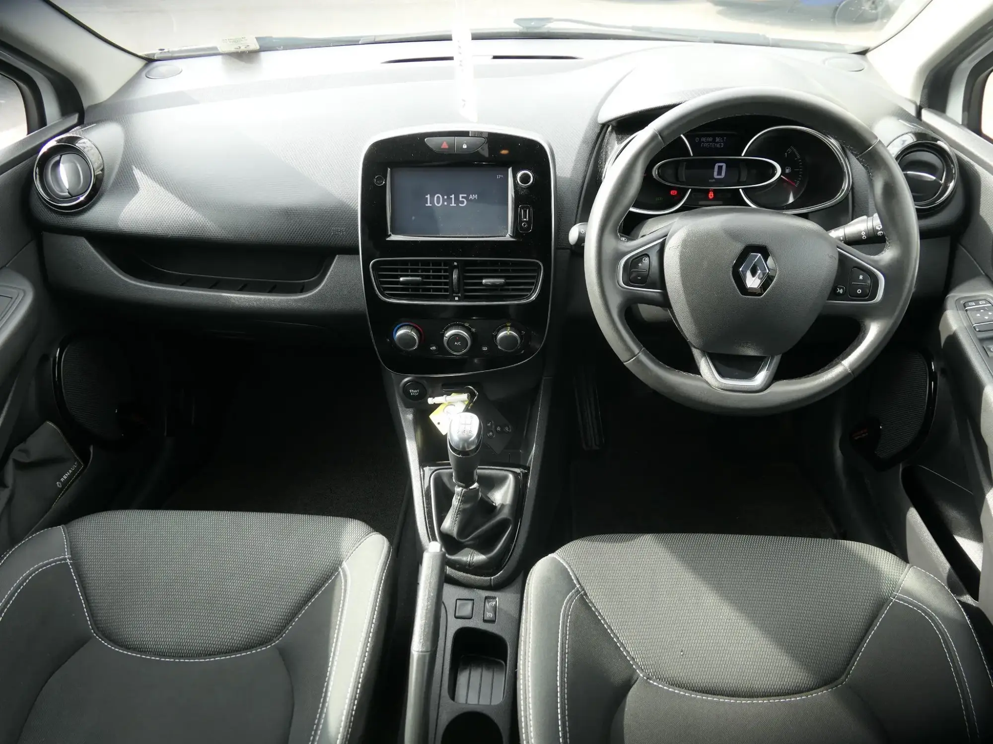 Renault Clio Image 12