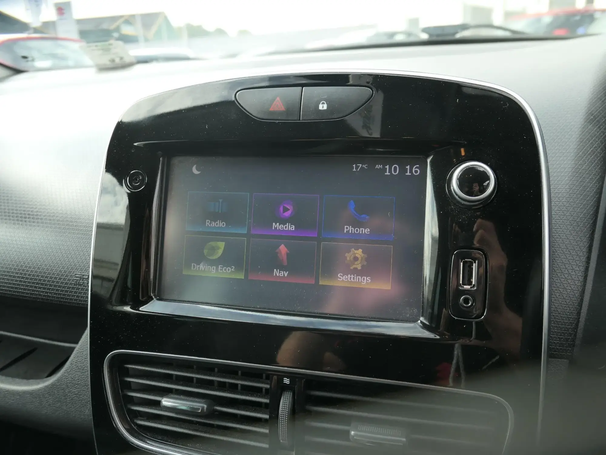 Renault Clio Image 15