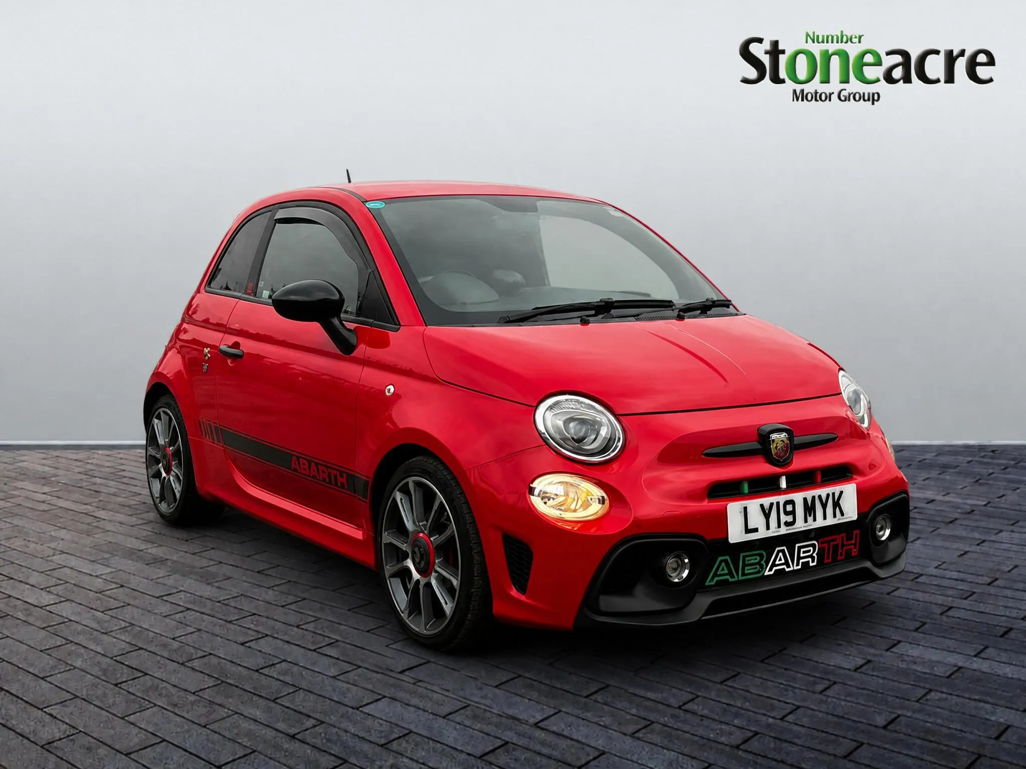 Abarth 595 listing photo
