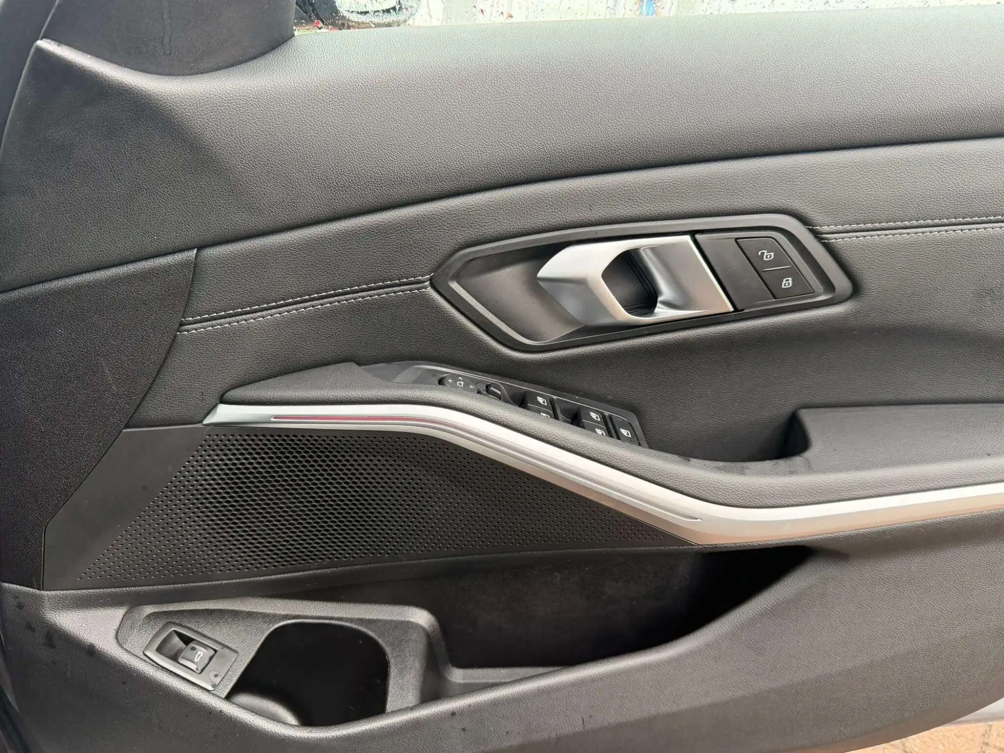 BMW 3 Series Image 20