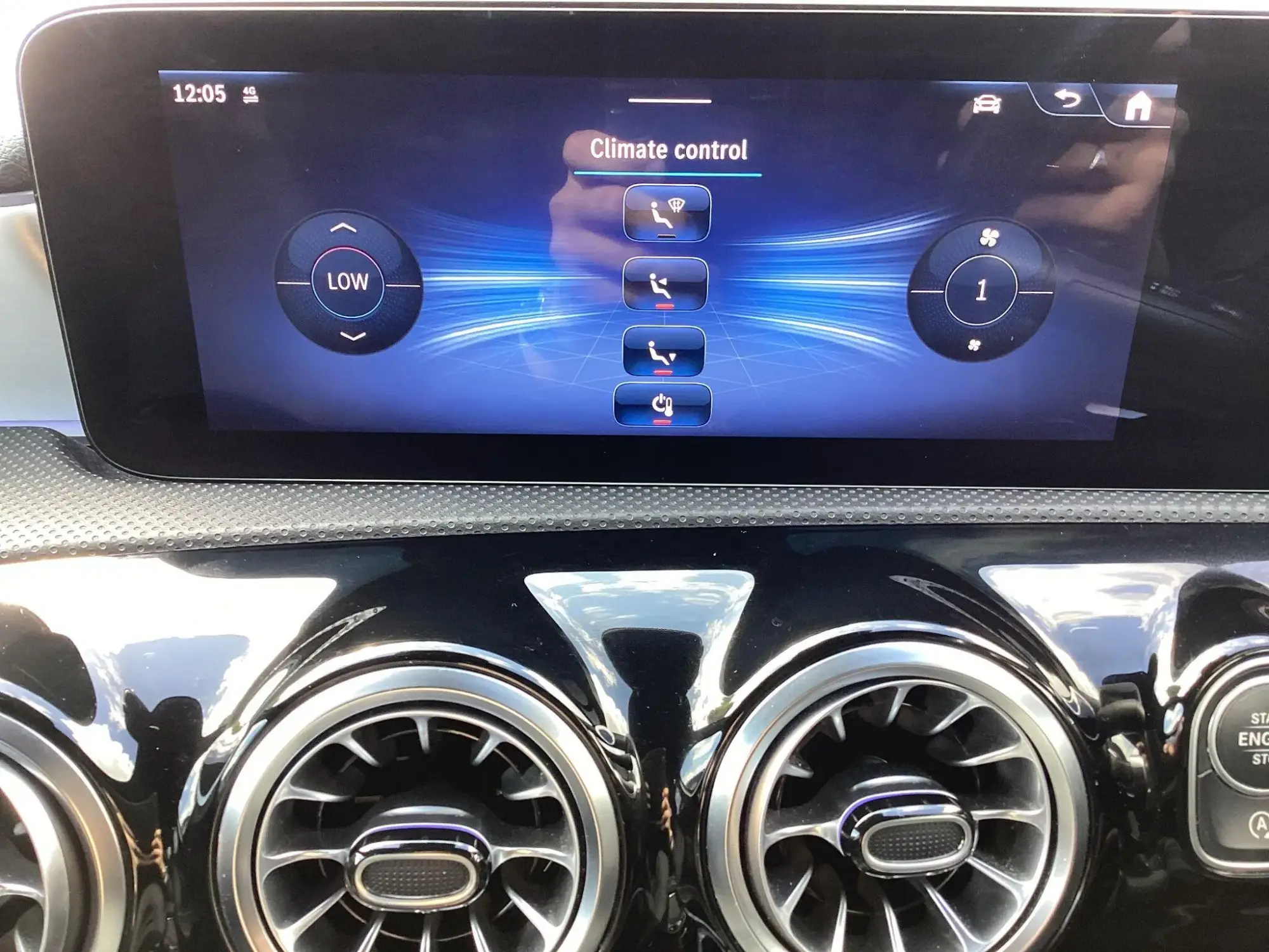 Mercedes-Benz A-Class Image 45