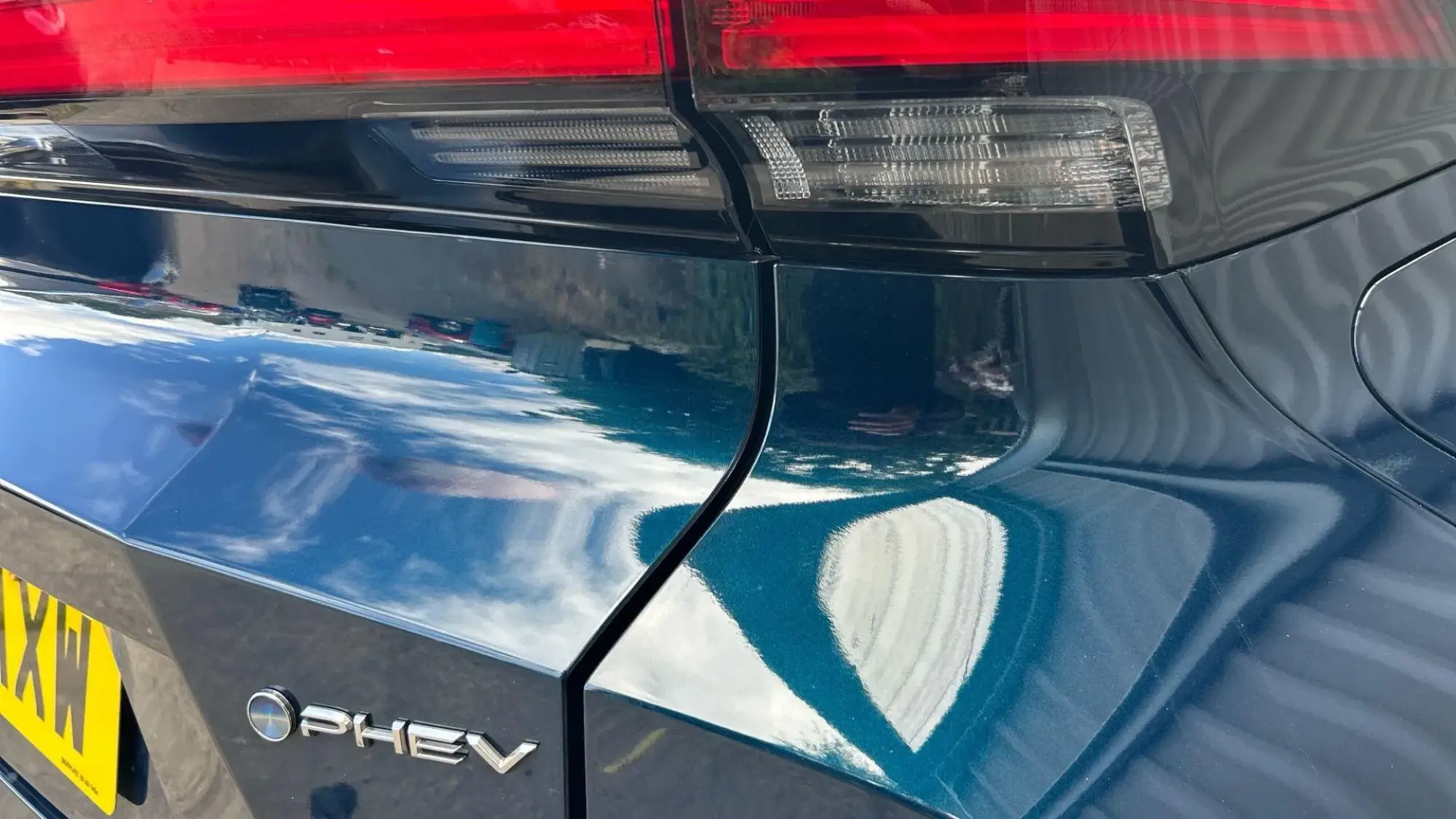 Toyota C-HR Plug-in Hybrid Image 44