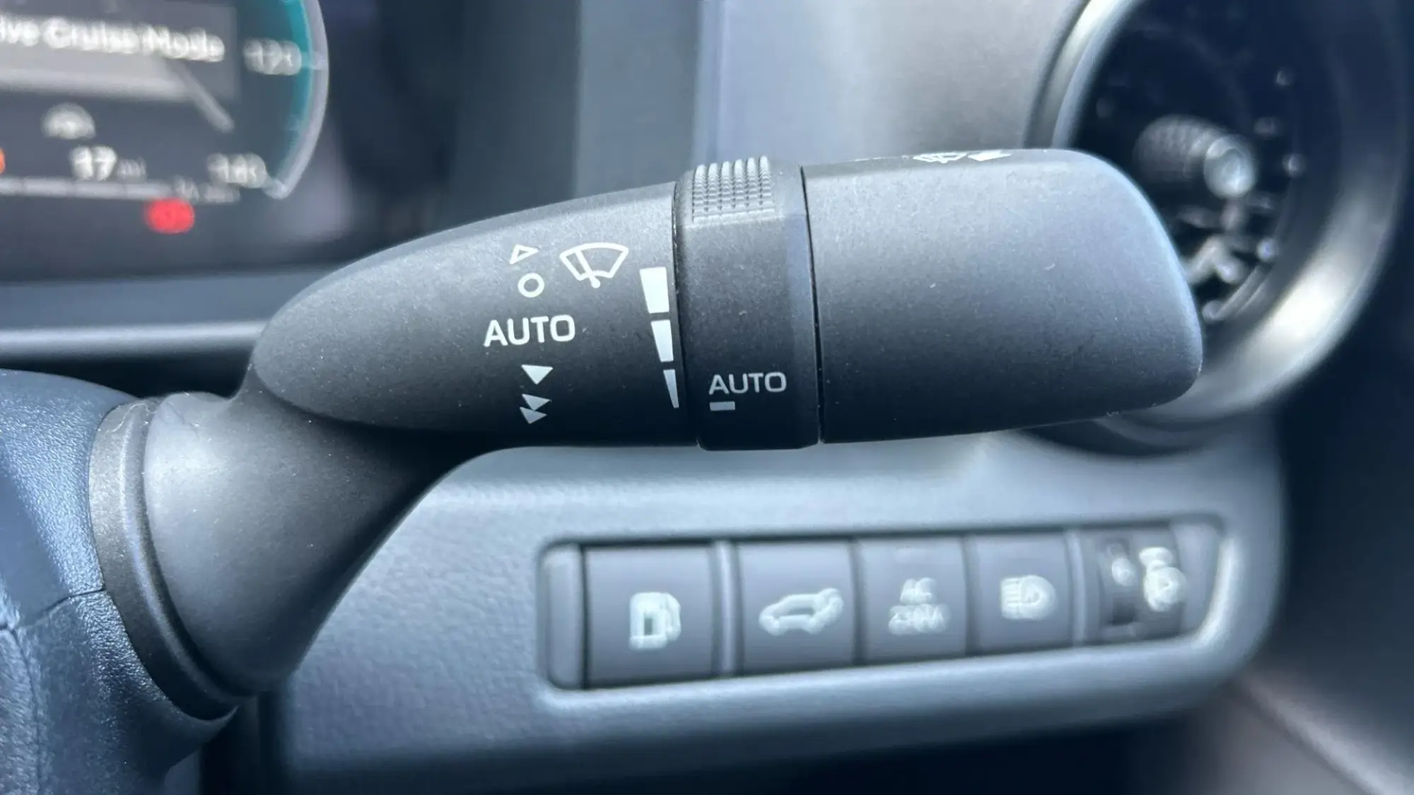 Toyota C-HR Plug-in Hybrid Image 41