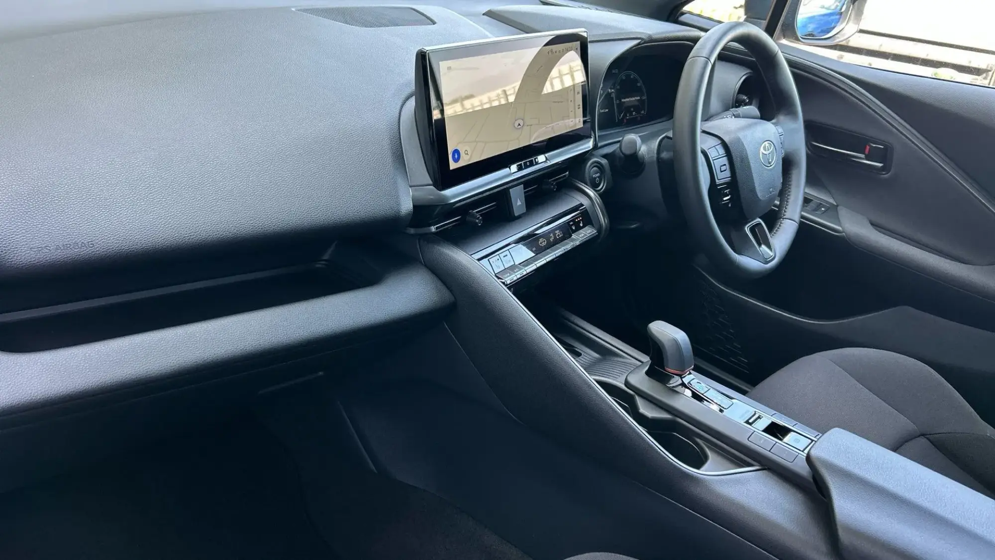 Toyota C-HR Plug-in Hybrid Image 44