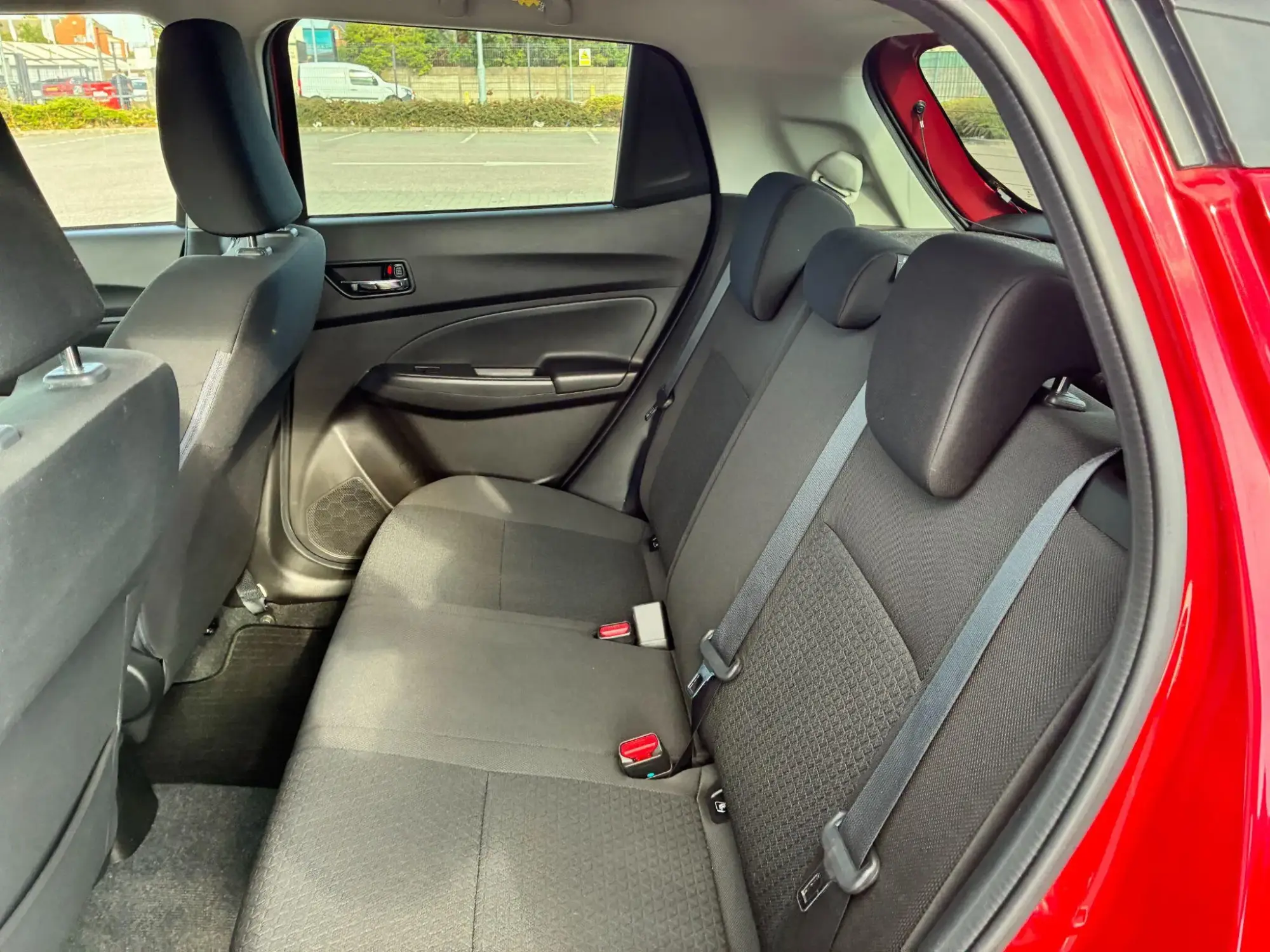 Suzuki Swift Image 15
