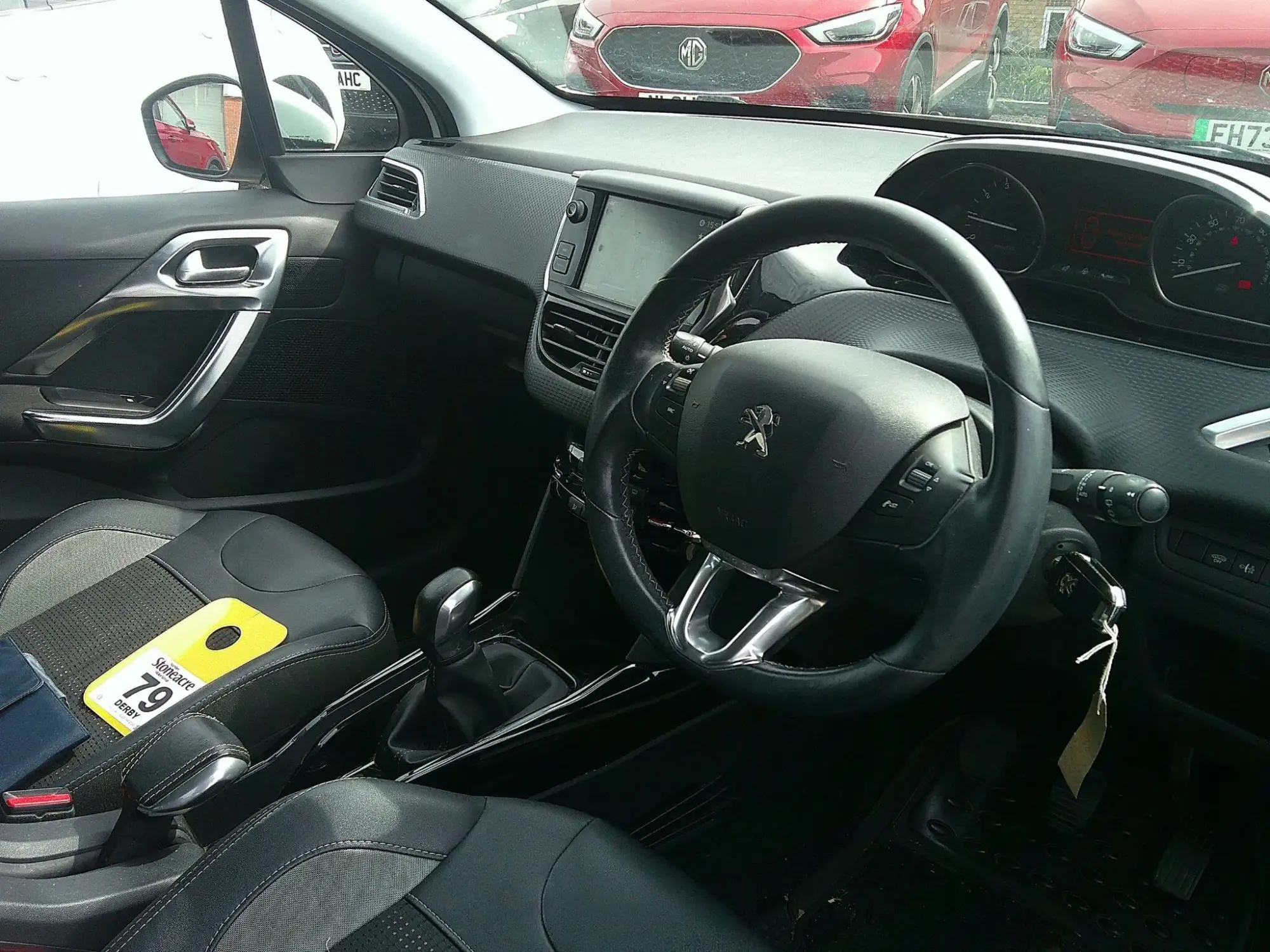 Peugeot 2008 Image 10 Peugeot 2008 Image 10