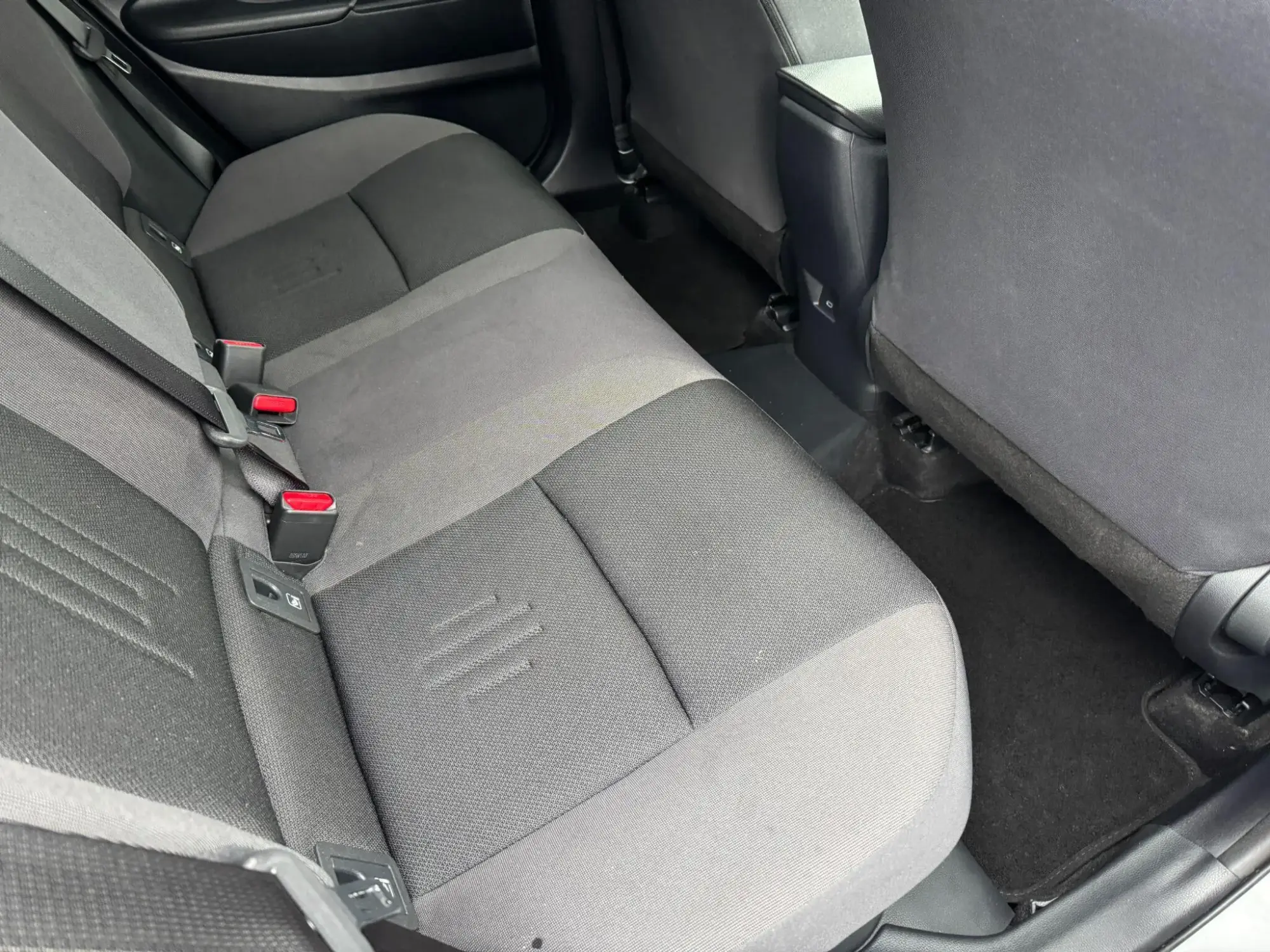 Toyota C-HR Plug-in Hybrid Image 12