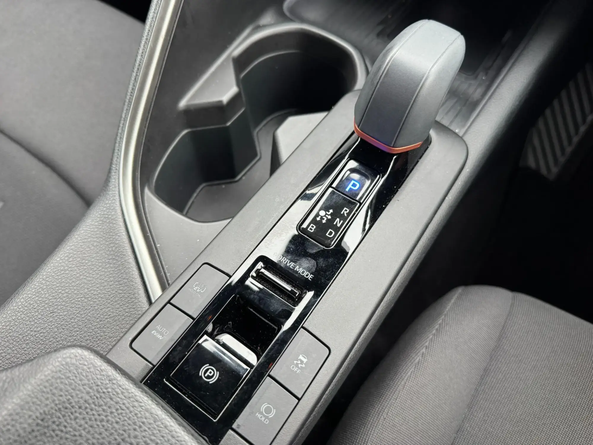 Toyota C-HR Plug-in Hybrid Image 18