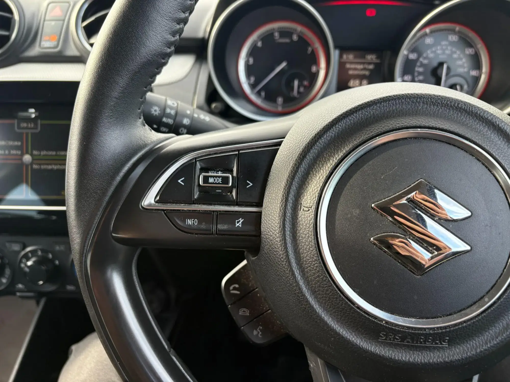 Suzuki Swift Image 27