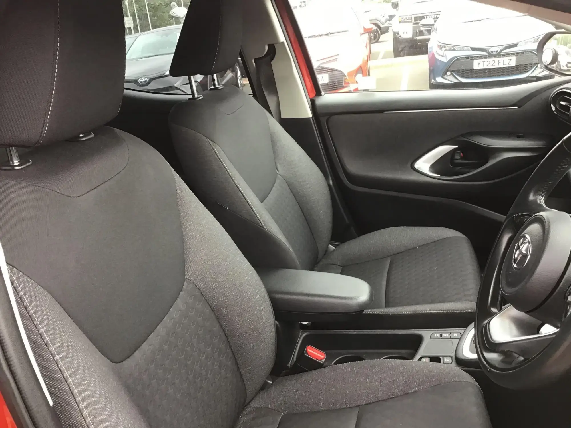 Toyota Yaris Image 13