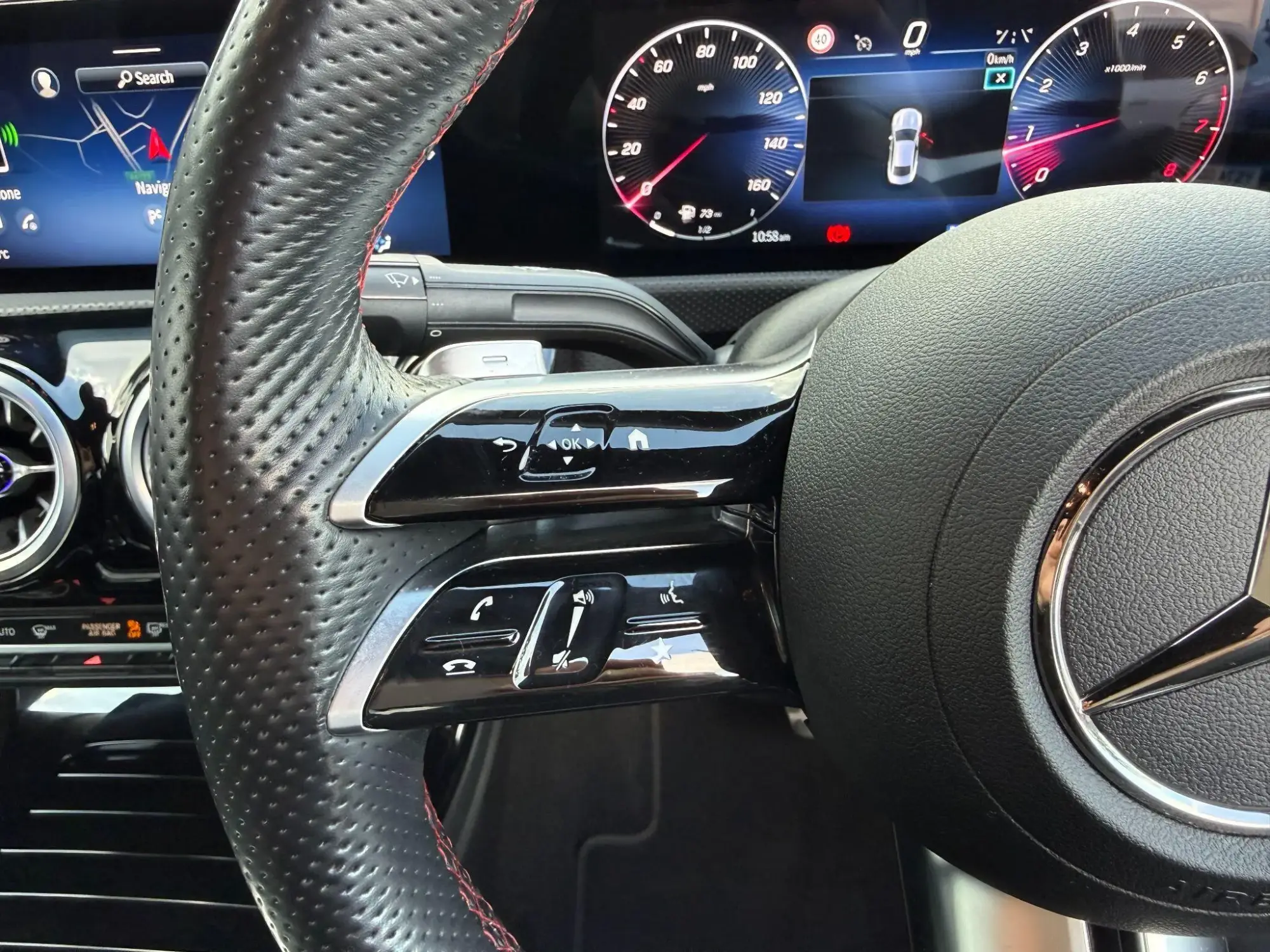 Mercedes-Benz CLA Image 23