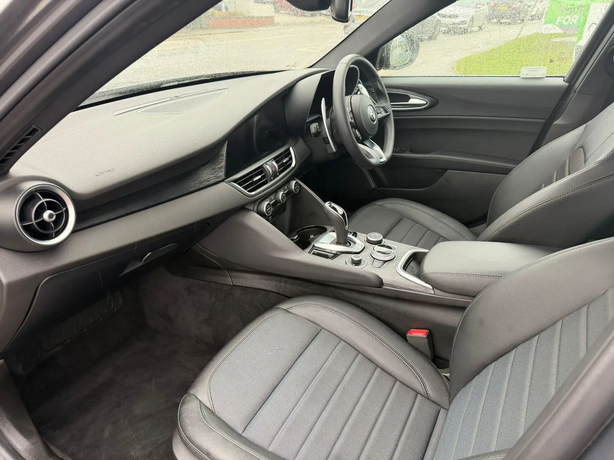 Alfa Romeo Giulia Image 41