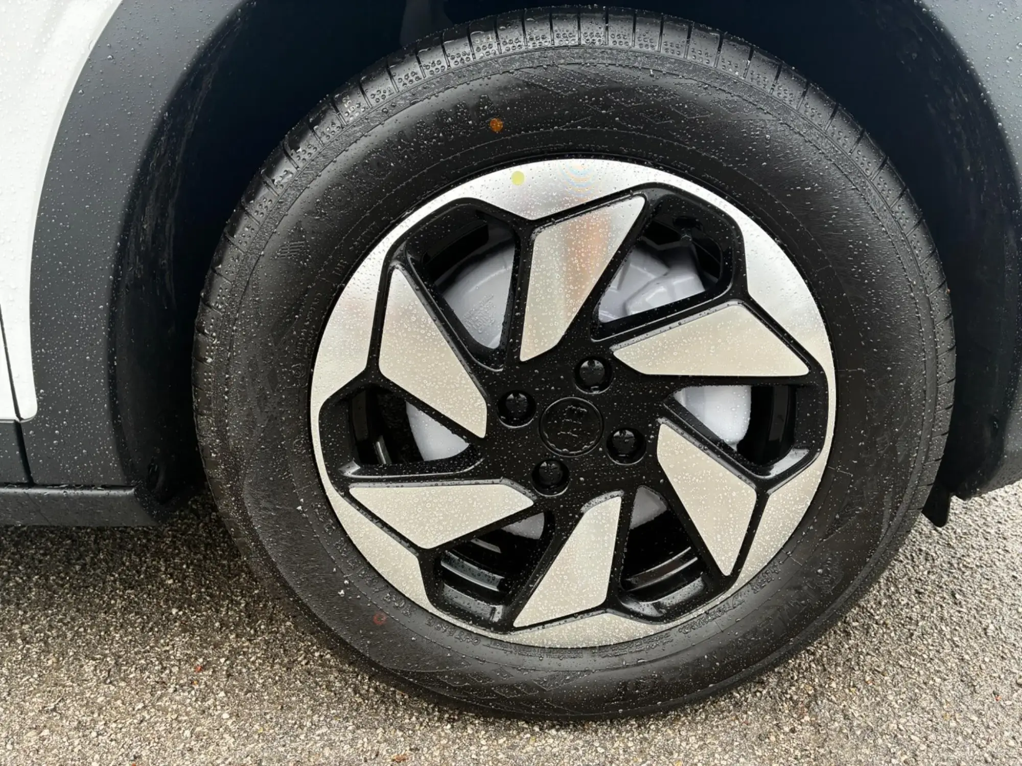 Geely EX2 Image 8