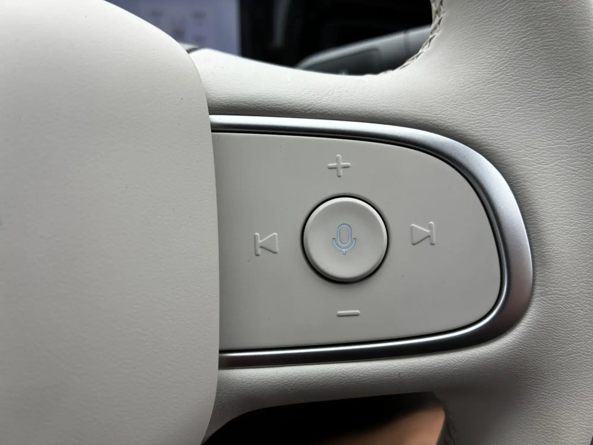 Geely EX2 Image 13