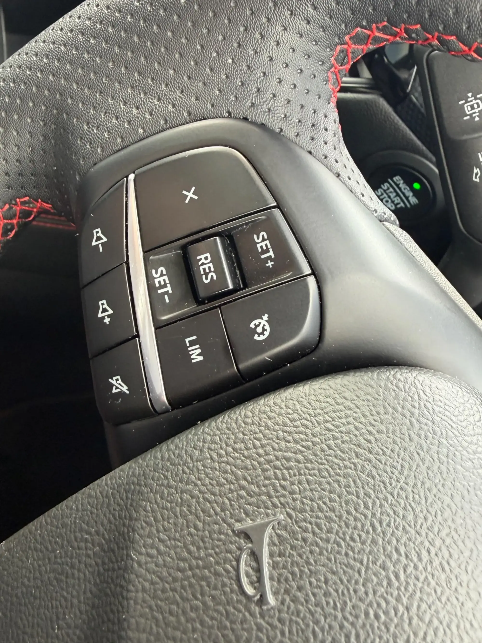 Ford Kuga Hybrid Image 18 Ford Kuga Hybrid Image 18