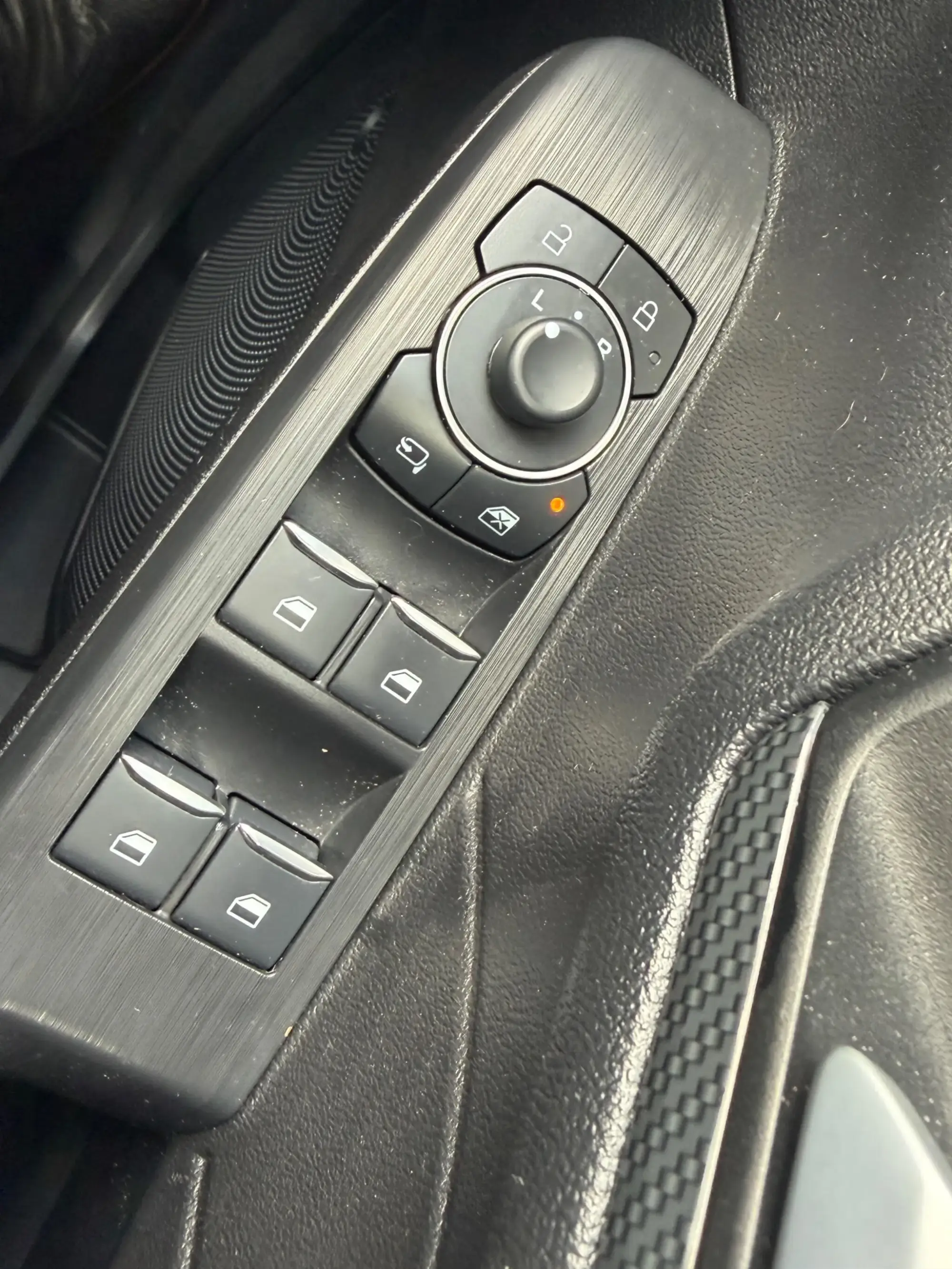 Ford Kuga Hybrid Image 19 Ford Kuga Hybrid Image 19
