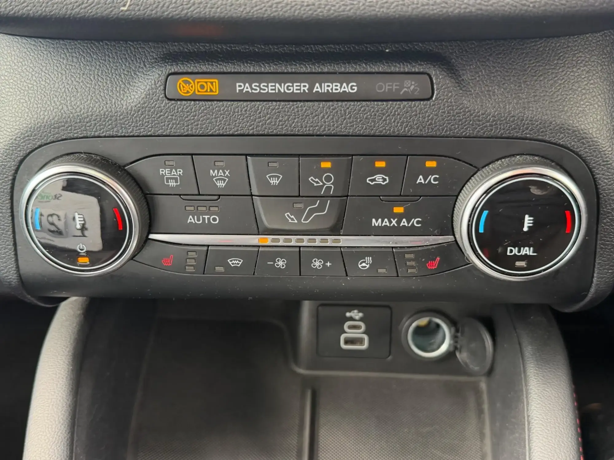 Ford Kuga Hybrid Image 21 Ford Kuga Hybrid Image 21