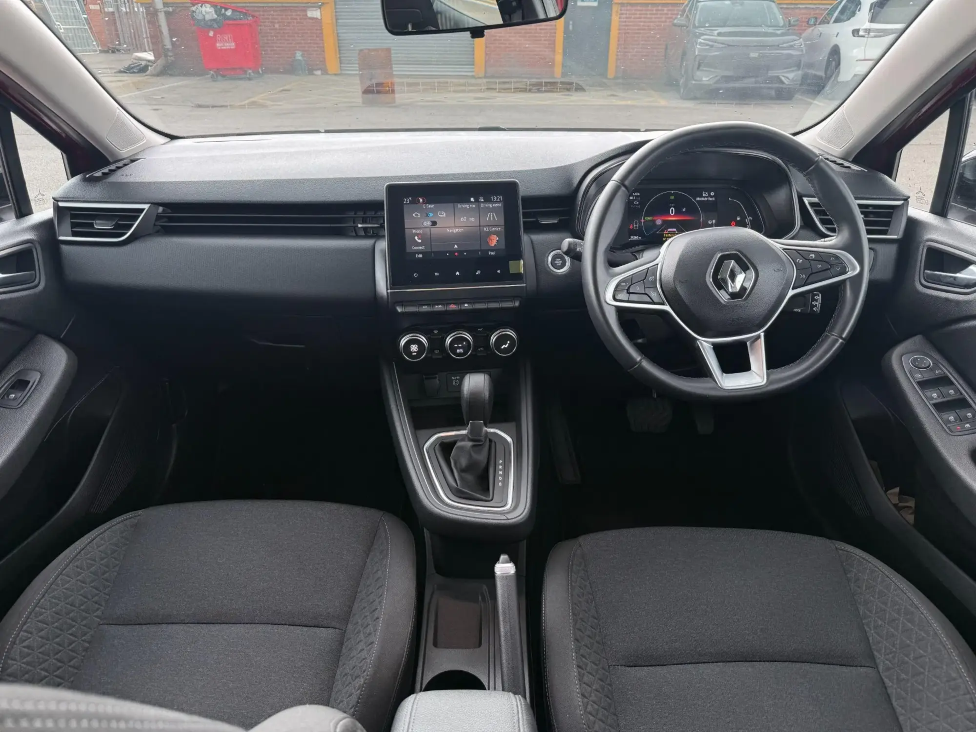 Renault Clio E-Tech Image 7 Renault Clio E-Tech Image 7