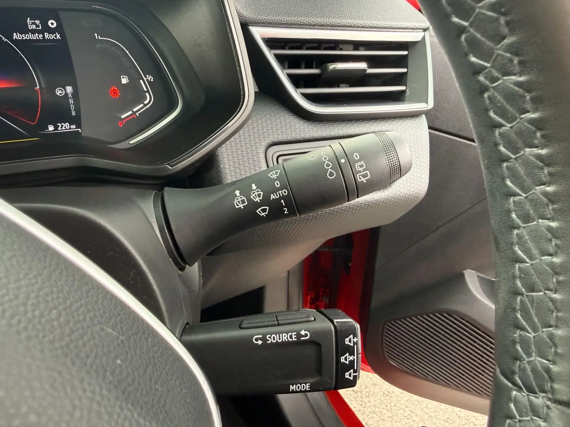 Renault Clio E-Tech Image 12 Renault Clio E-Tech Image 12