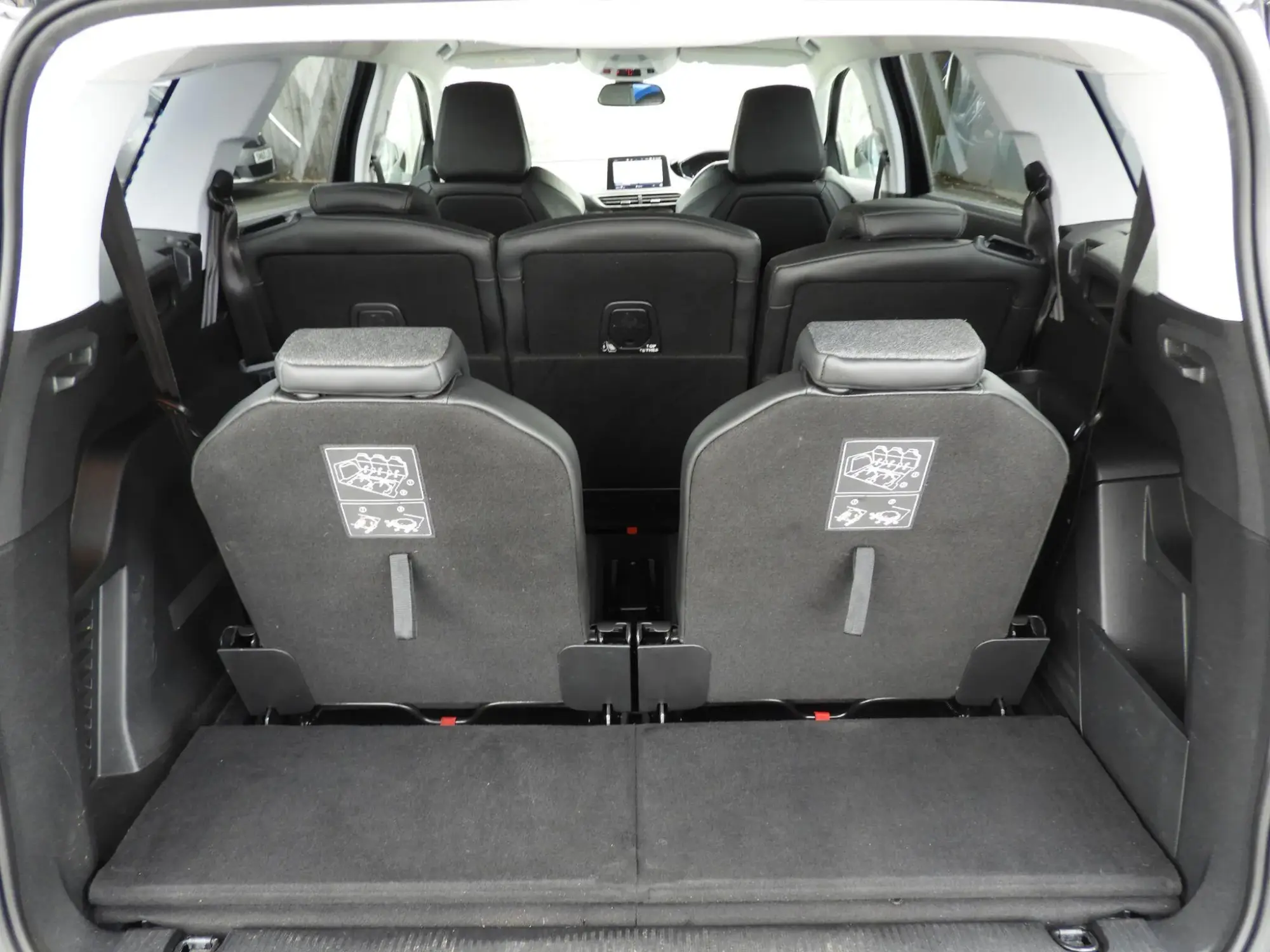 Peugeot 5008 Image 2 Peugeot 5008 Image 2