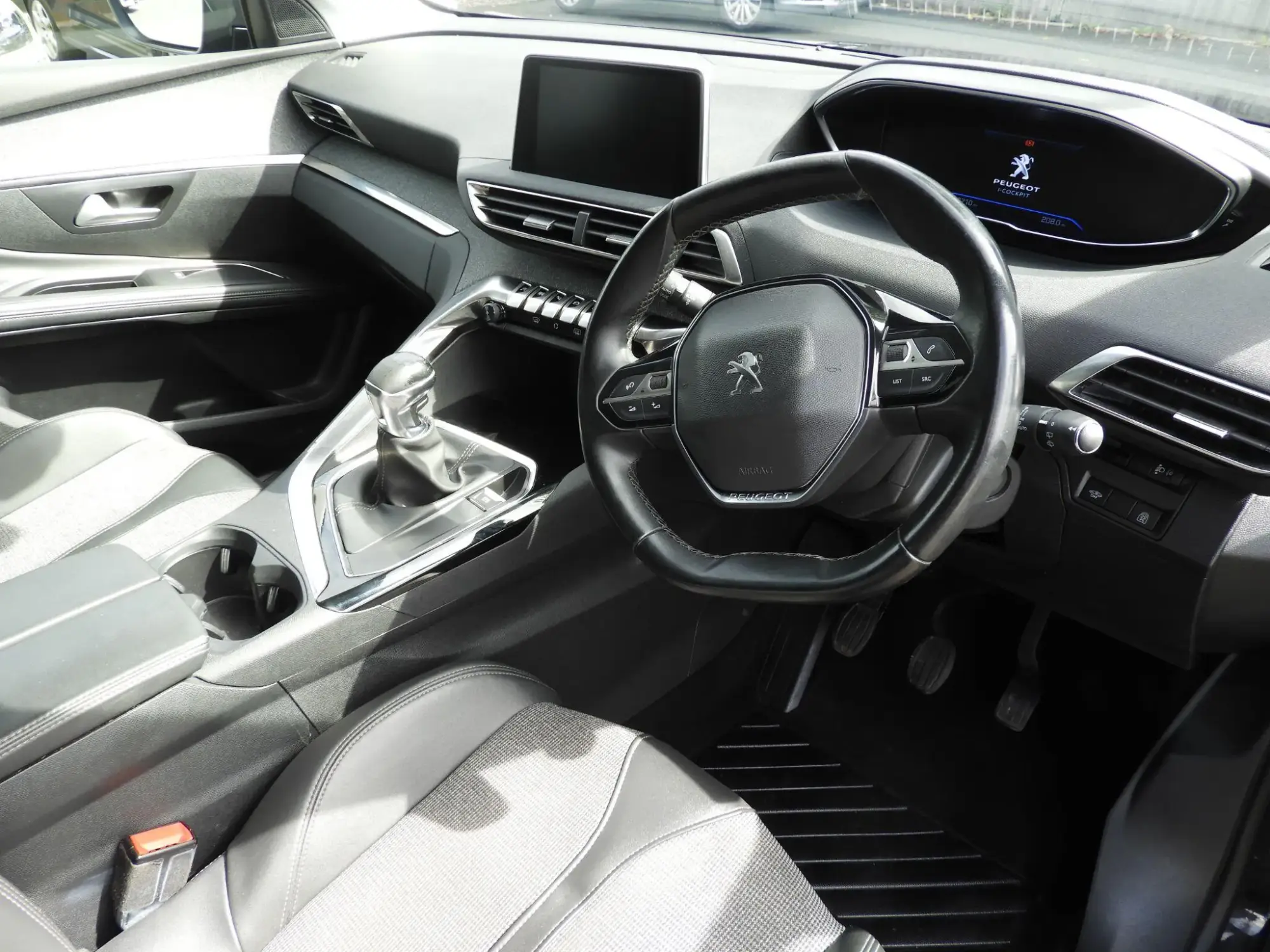 Peugeot 5008 Image 12 Peugeot 5008 Image 12