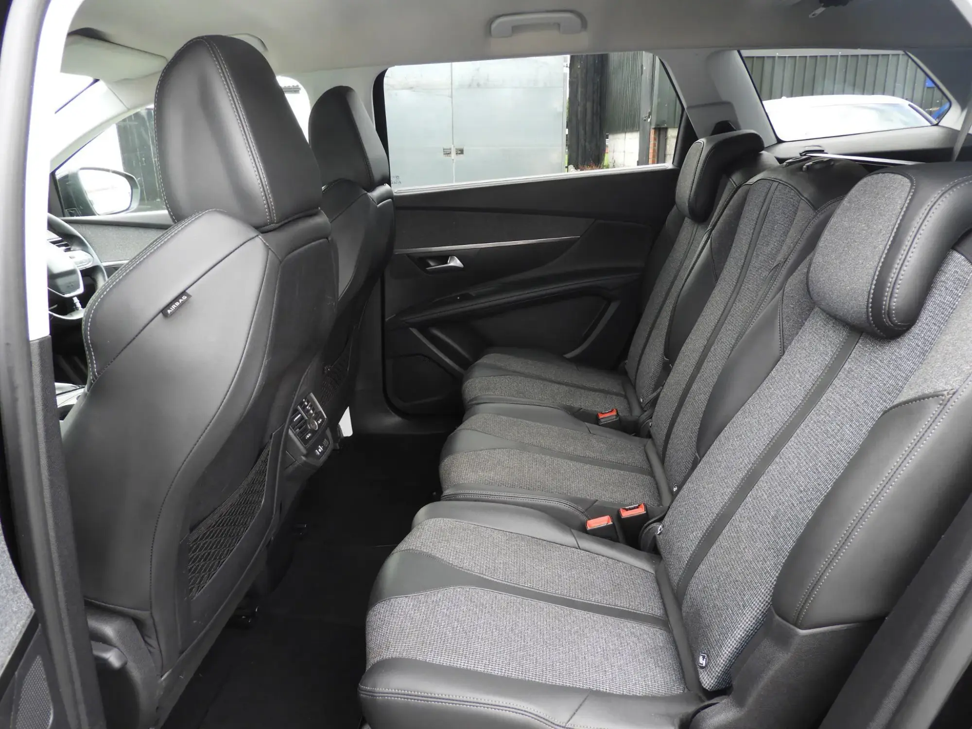 Peugeot 5008 Image 17 Peugeot 5008 Image 17