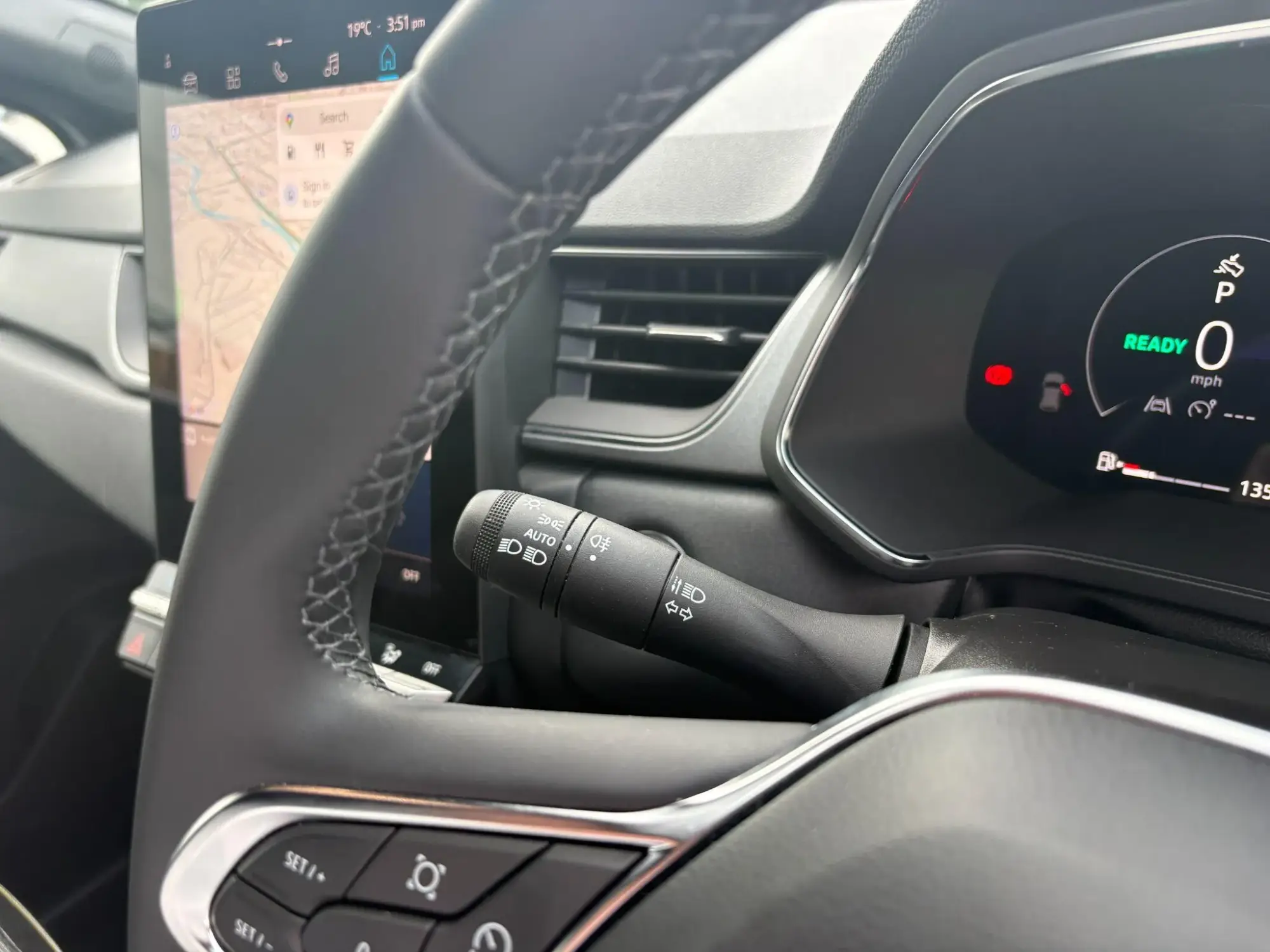 Renault Captur E-Tech Image 23 Renault Captur E-Tech Image 23