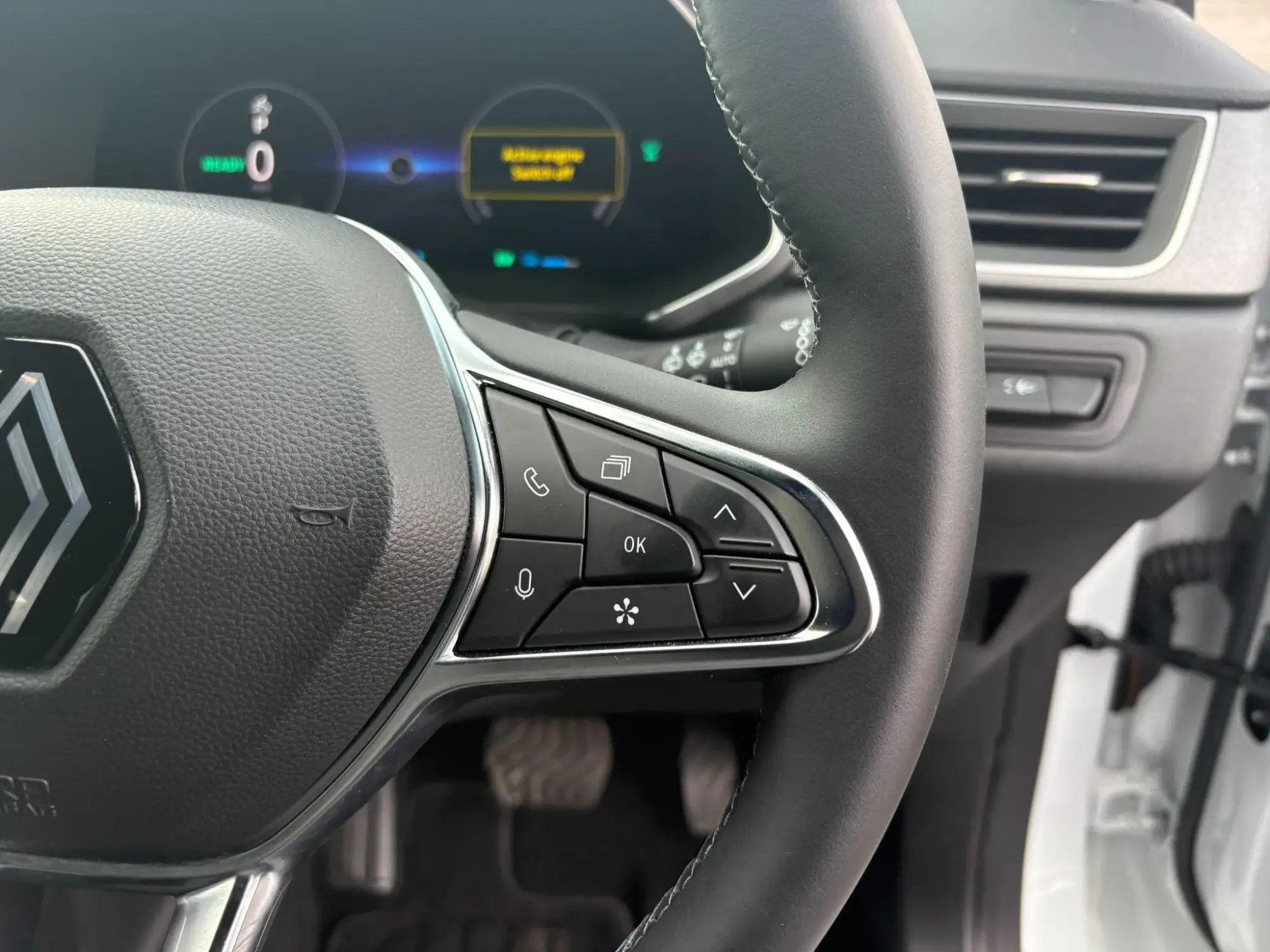 Renault Captur E-Tech Image 26 Renault Captur E-Tech Image 26