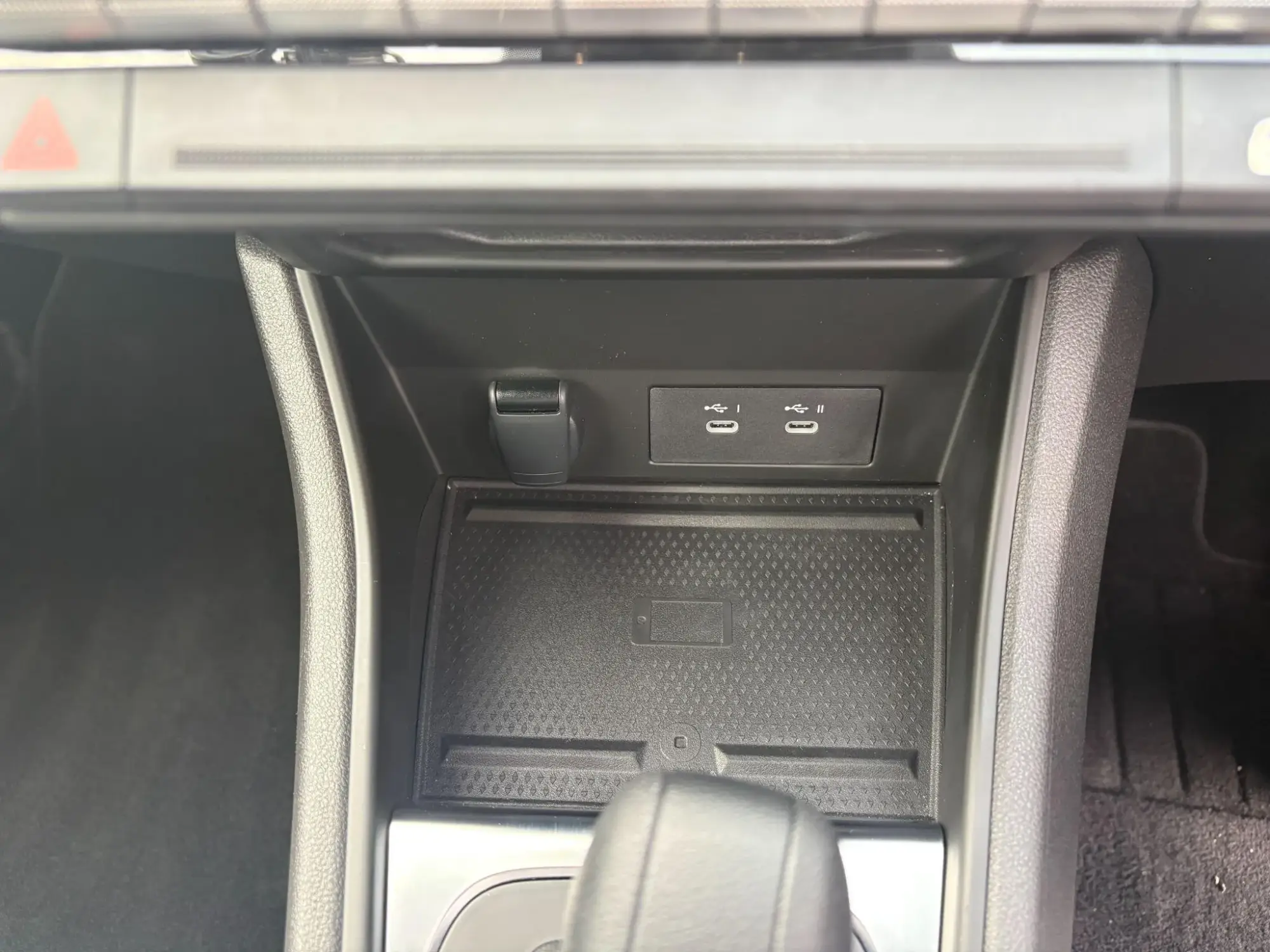 Renault Captur E-Tech Image 28 Renault Captur E-Tech Image 28