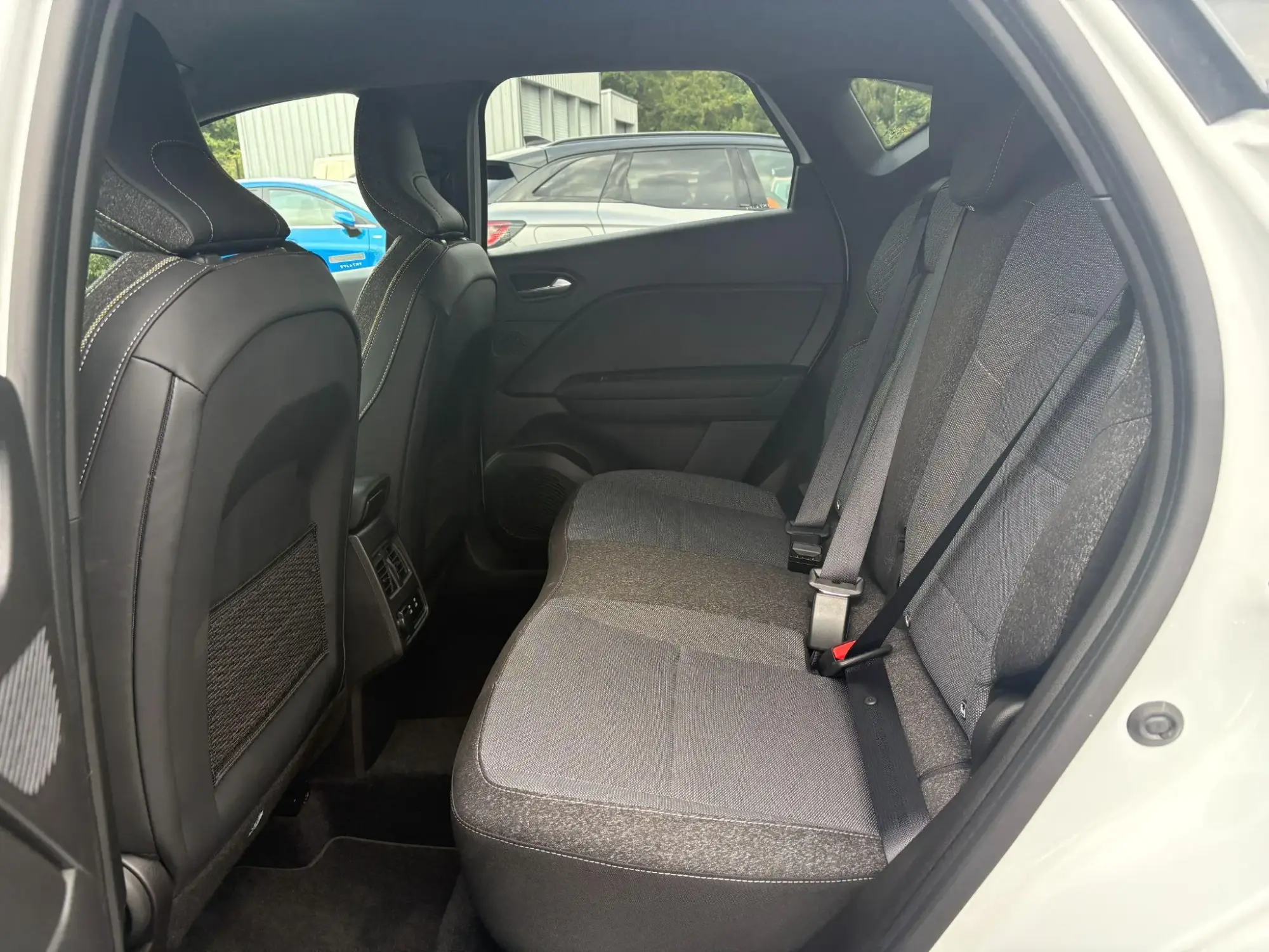 Renault Captur E-Tech Image 33 Renault Captur E-Tech Image 33