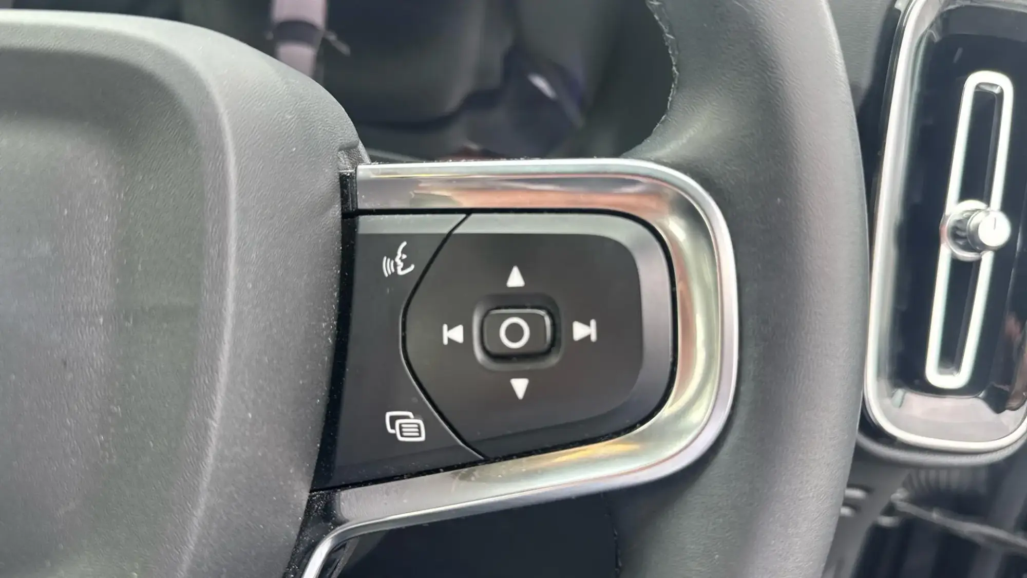 Volvo XC40 Image 18