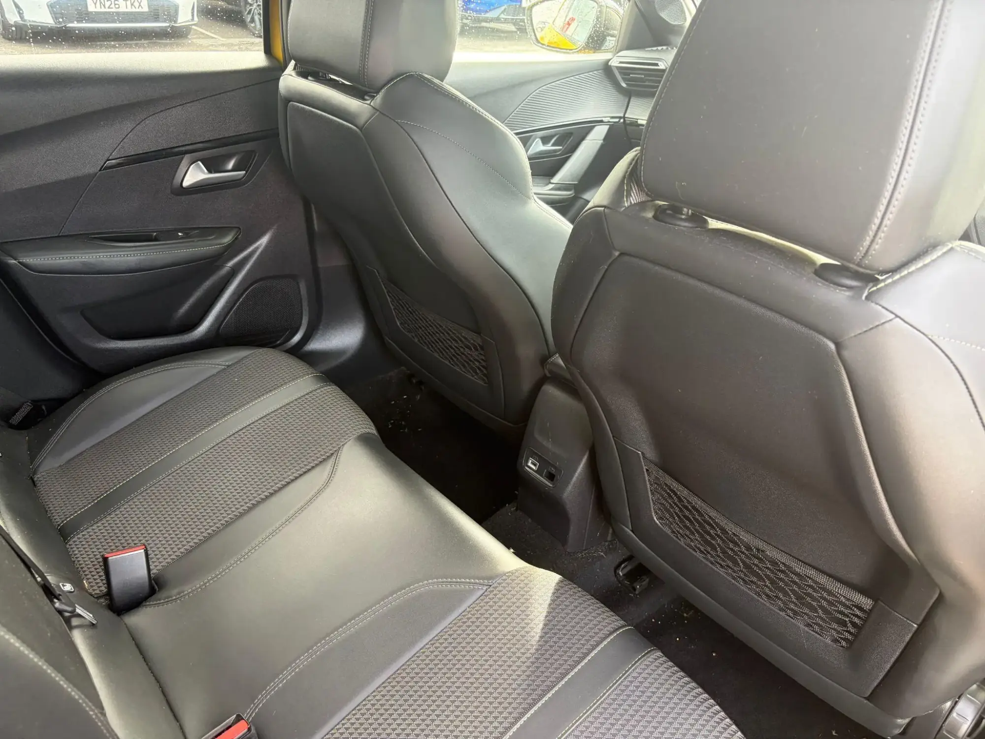 Peugeot 208 Image 15