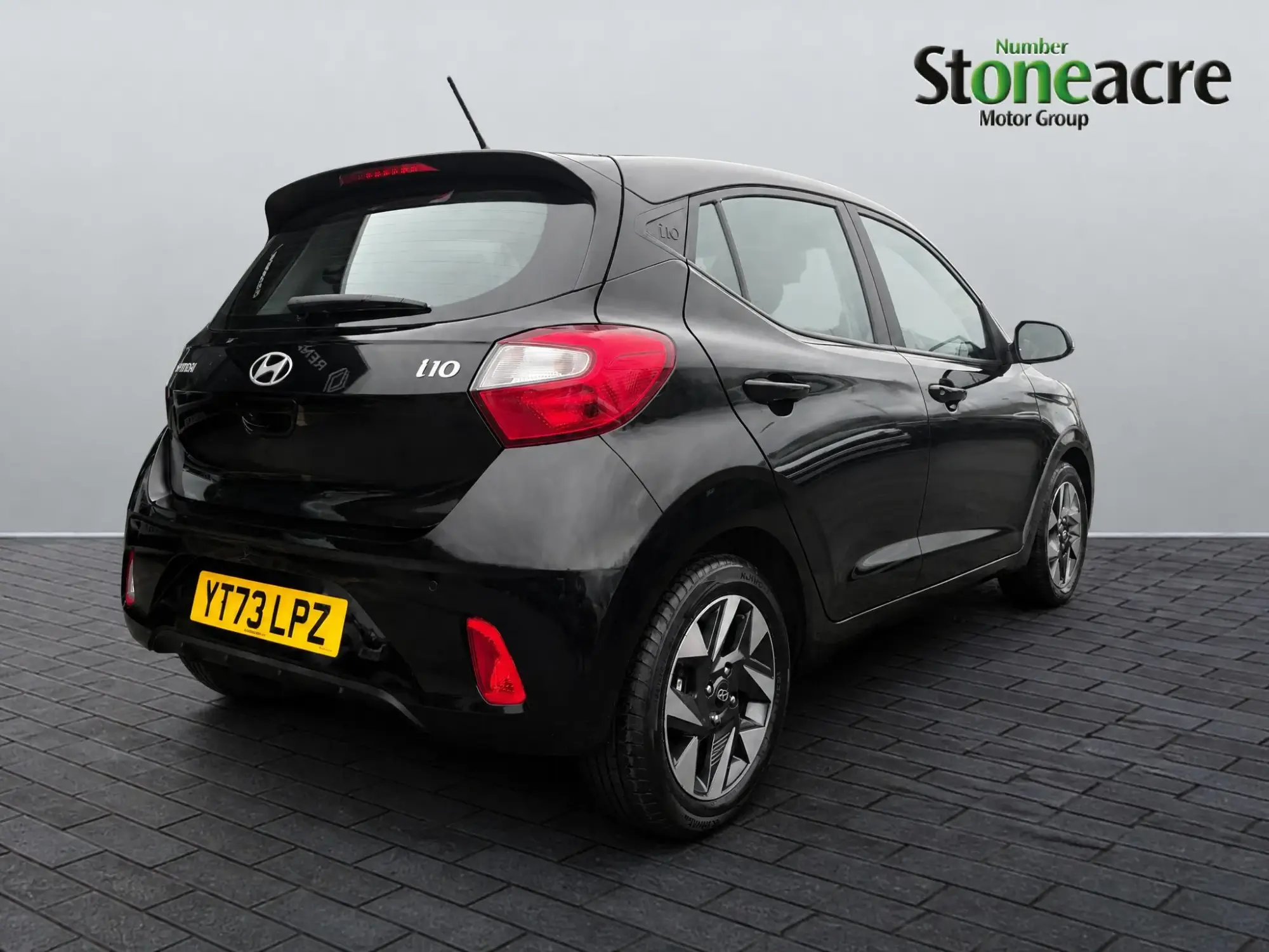 Hyundai i10 Image 8 Hyundai i10 Image 8