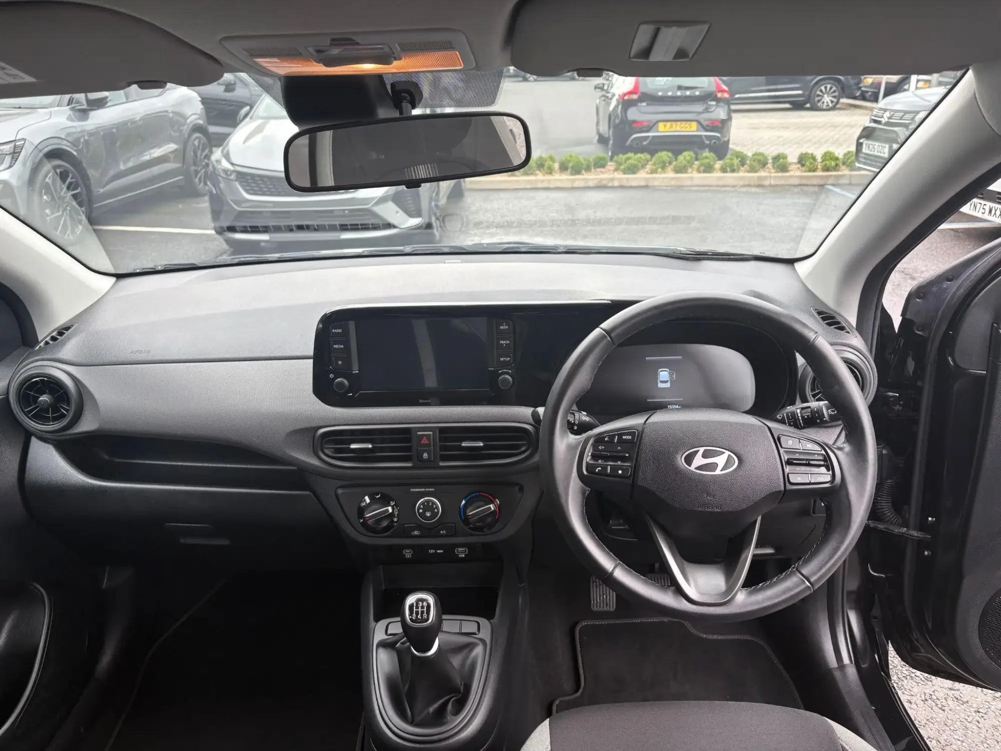 Hyundai i10 Image 10 Hyundai i10 Image 10