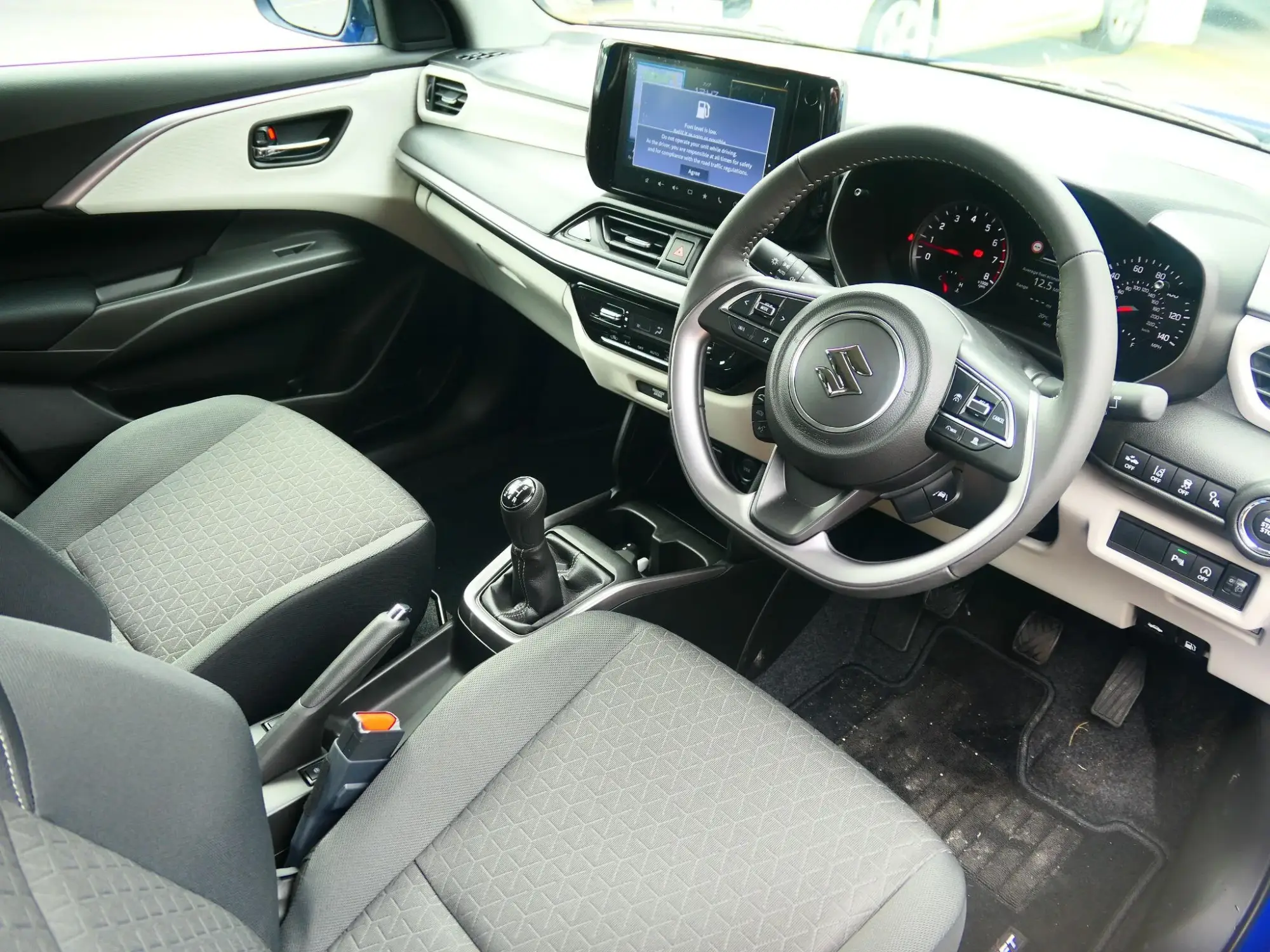 Suzuki Swift Image 9 Suzuki Swift Image 9