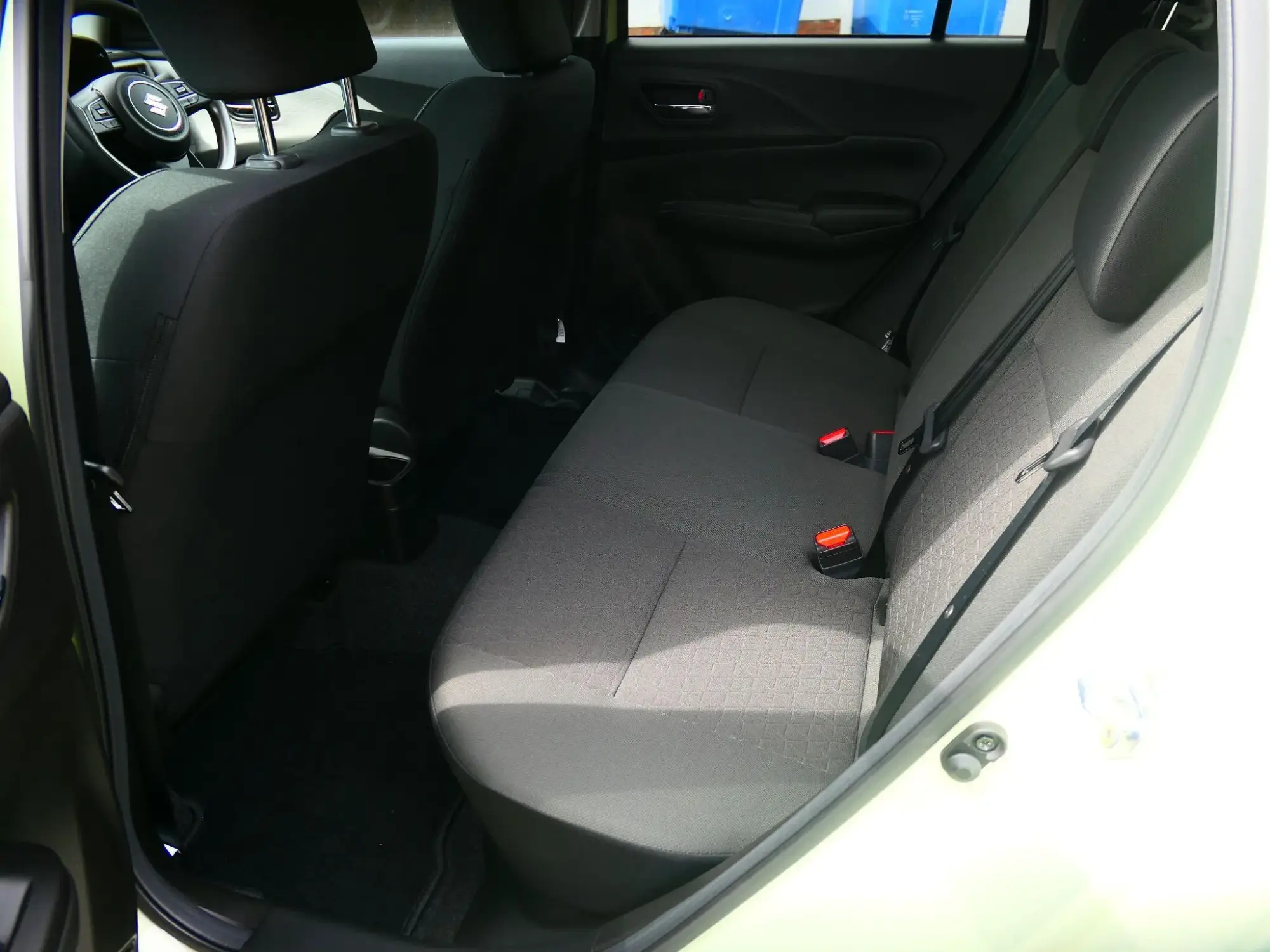 Suzuki Swift Image 12 Suzuki Swift Image 12