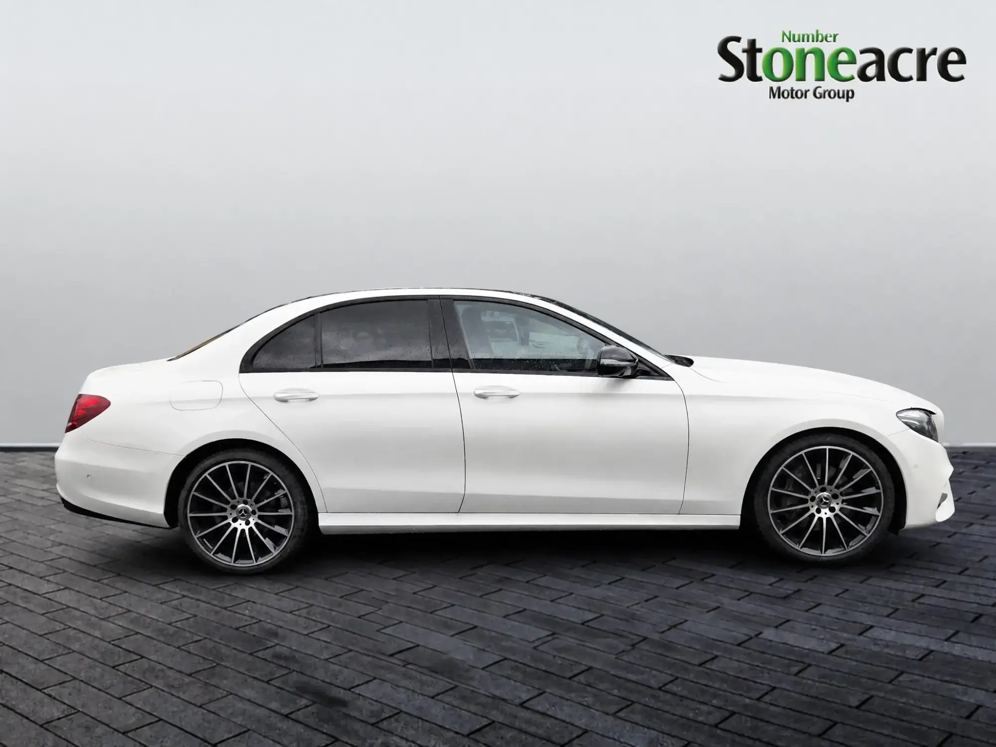 Mercedes-Benz E-Class Image 8 Mercedes-Benz E-Class Image 8