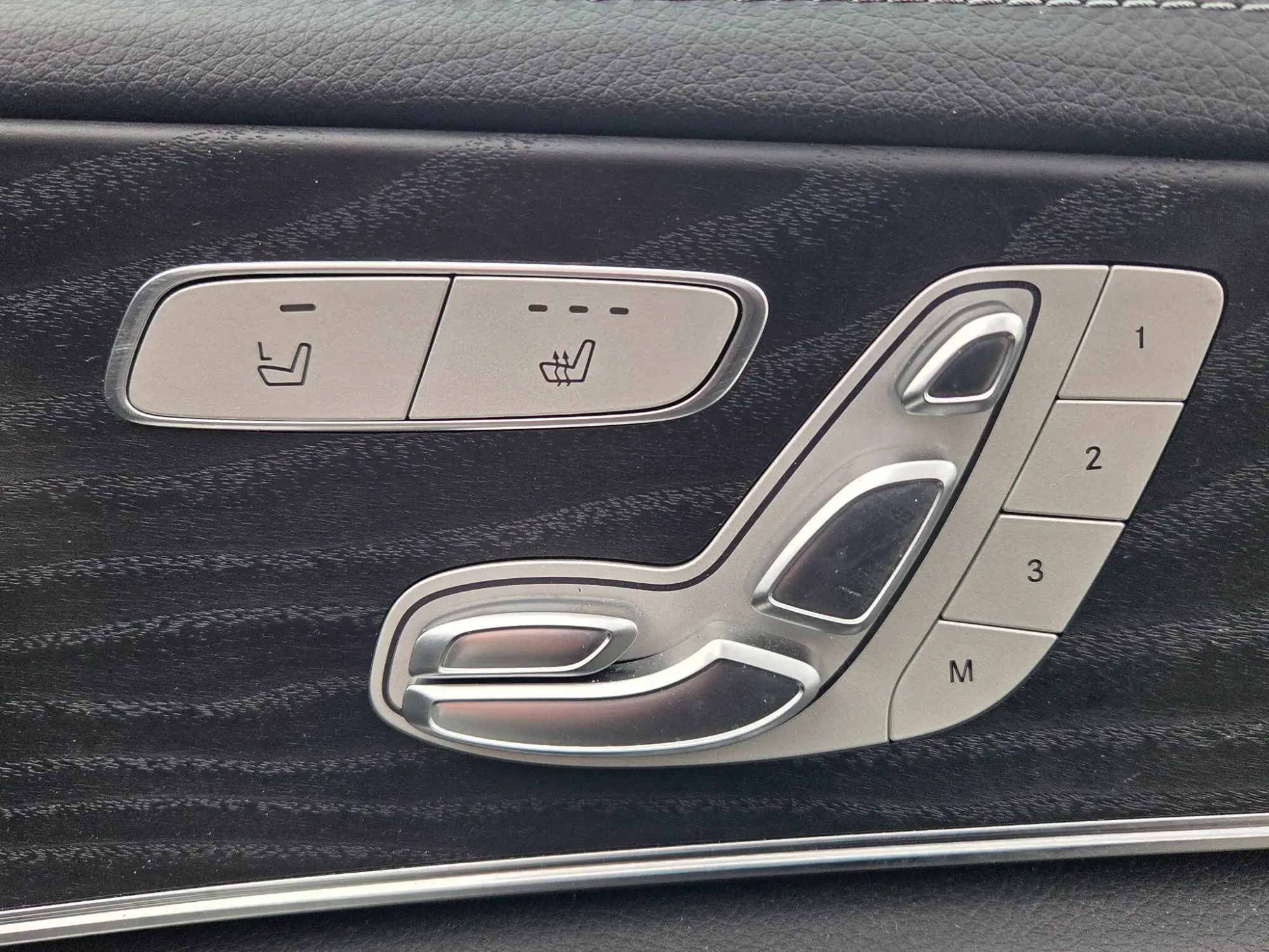 Mercedes-Benz E-Class Image 15 Mercedes-Benz E-Class Image 15