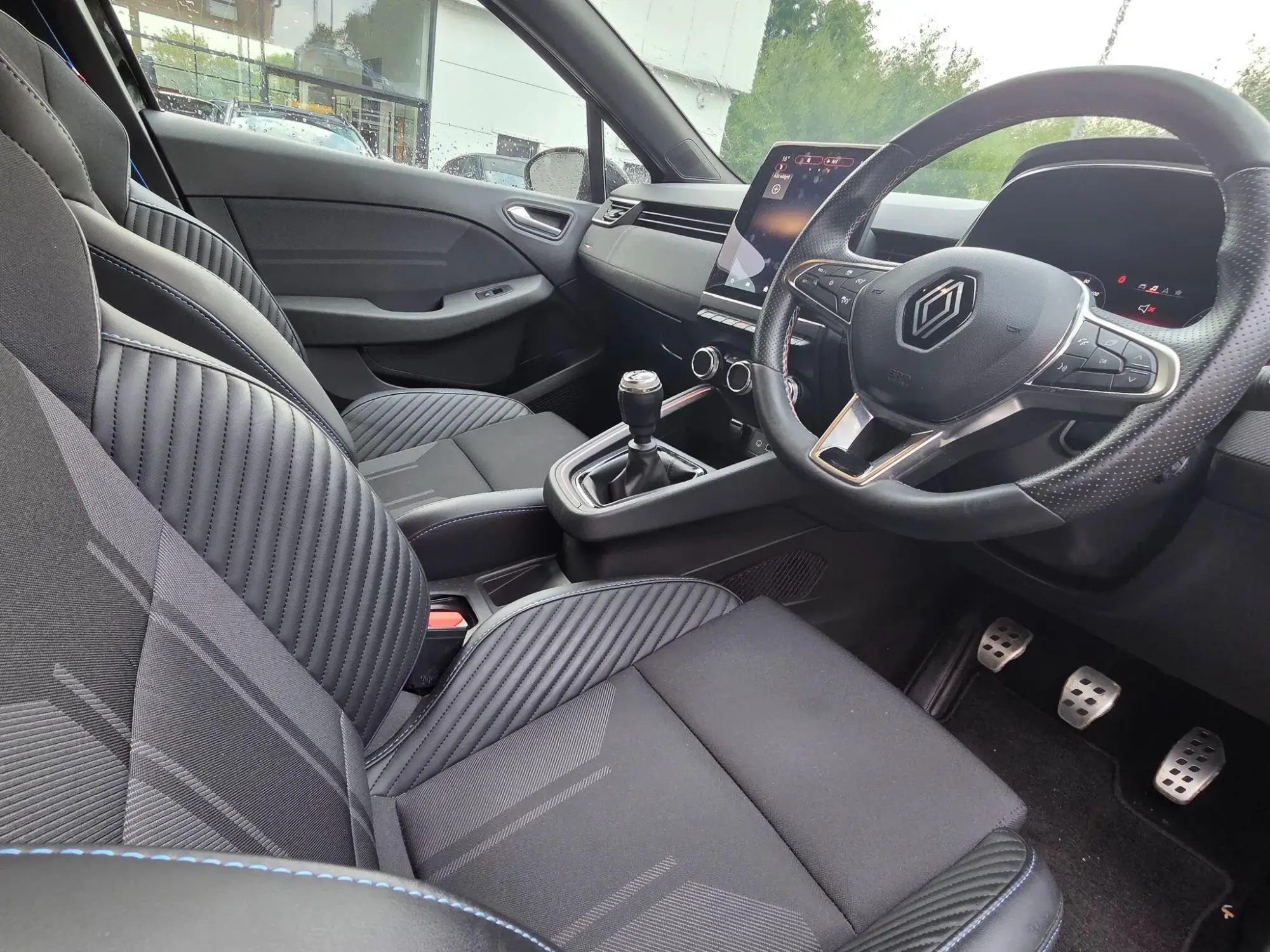 Renault Clio Image 11