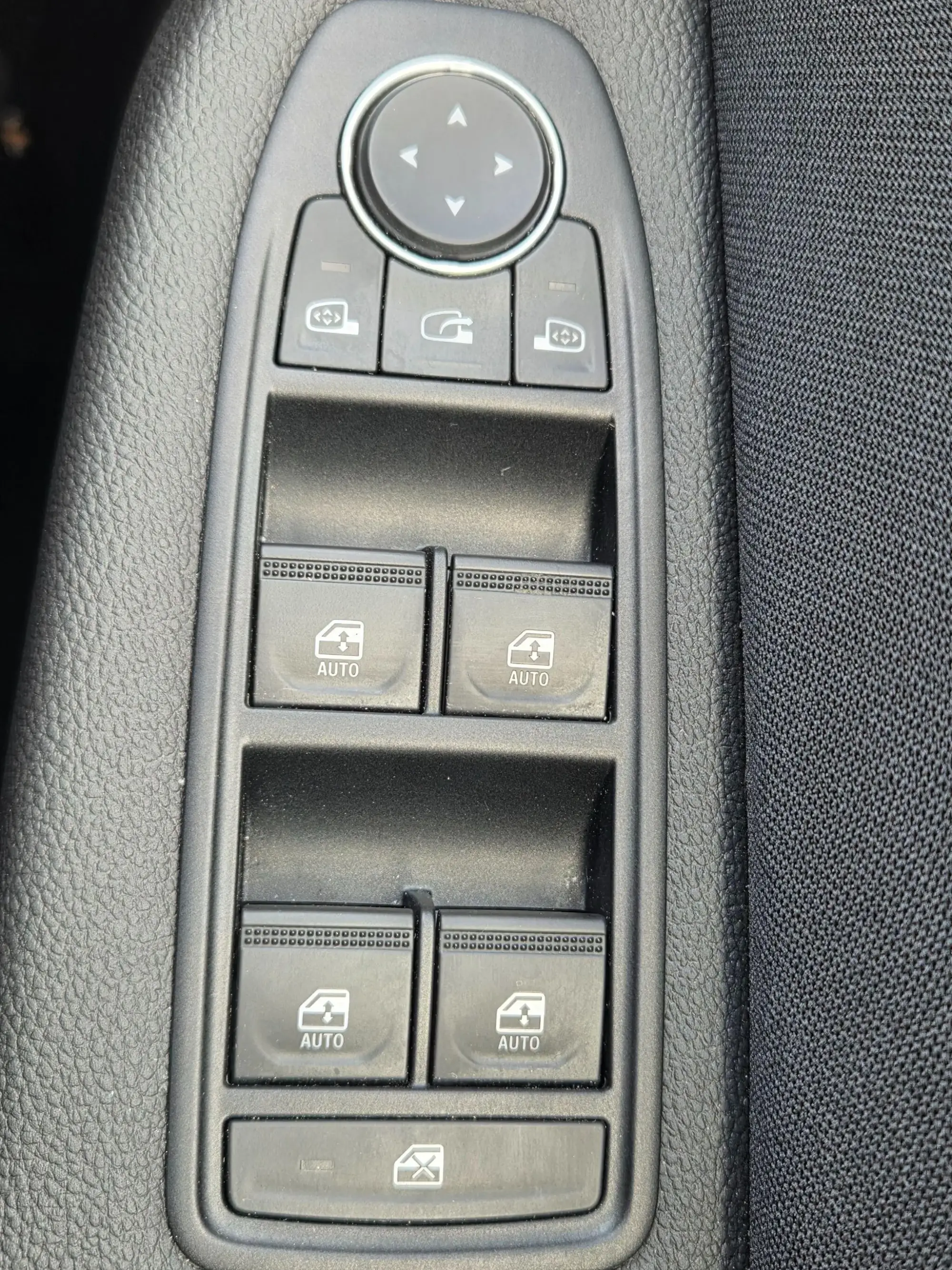 Renault Clio Image 17