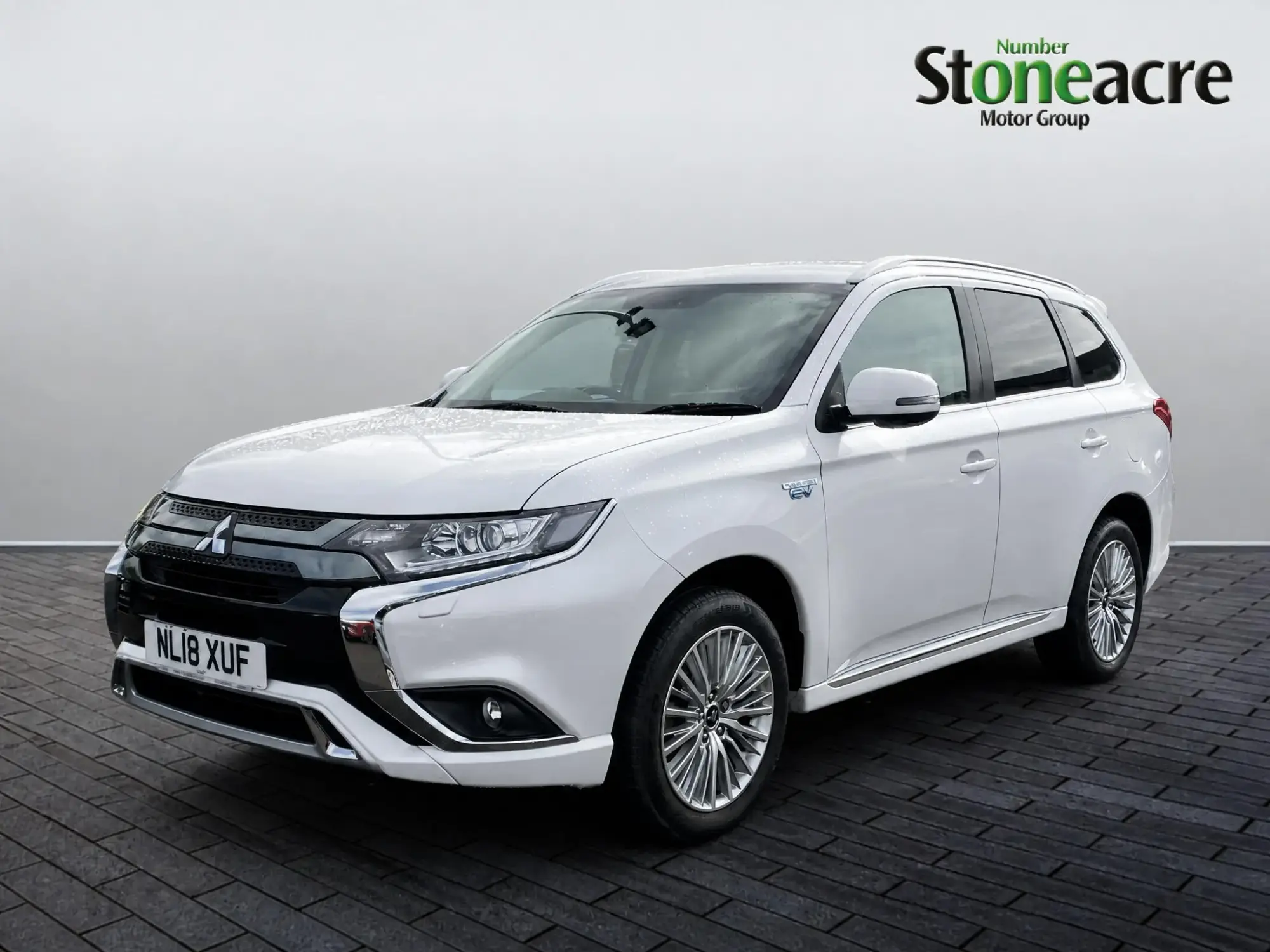 Mitsubishi Outlander Image 3 Mitsubishi Outlander Image 3