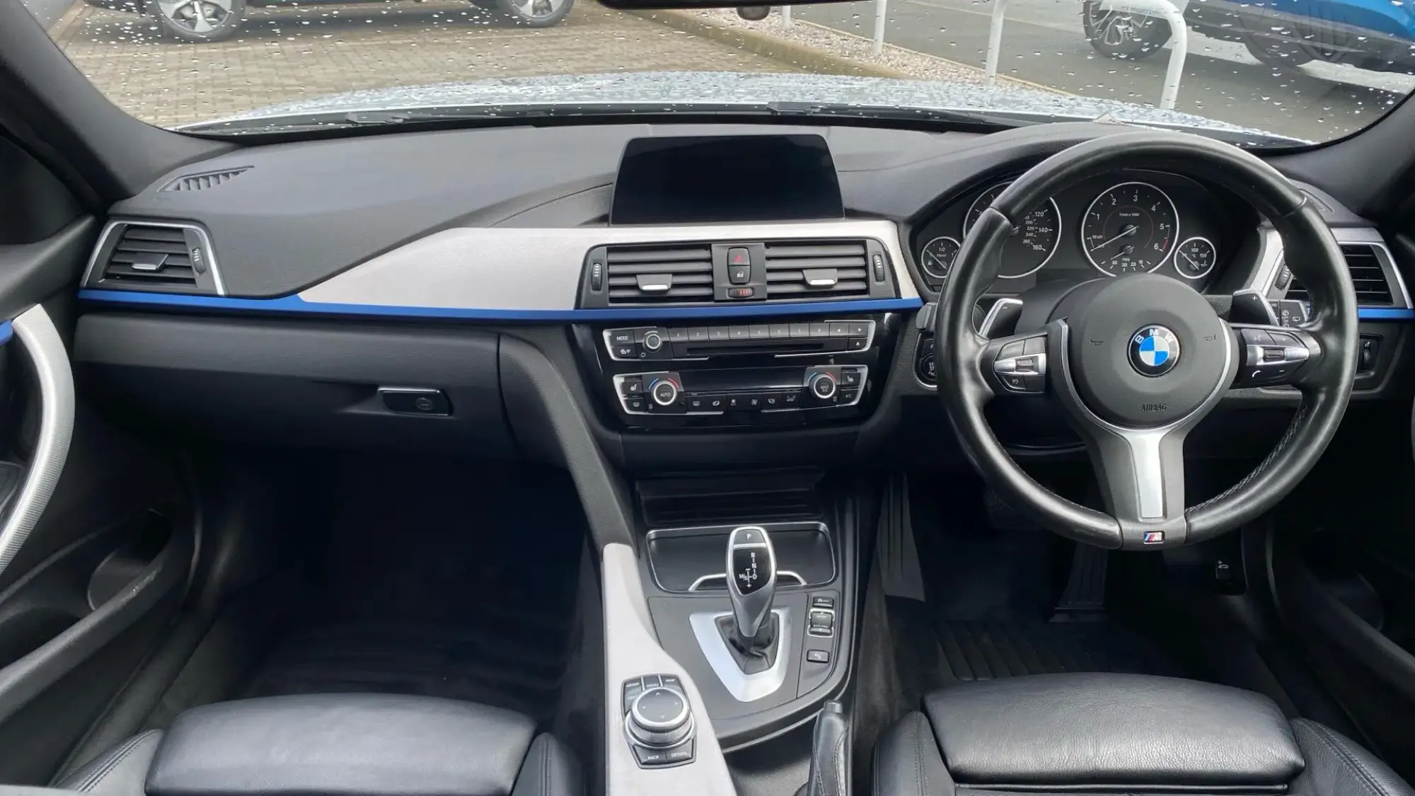 BMW 3 Series Touring Image 5