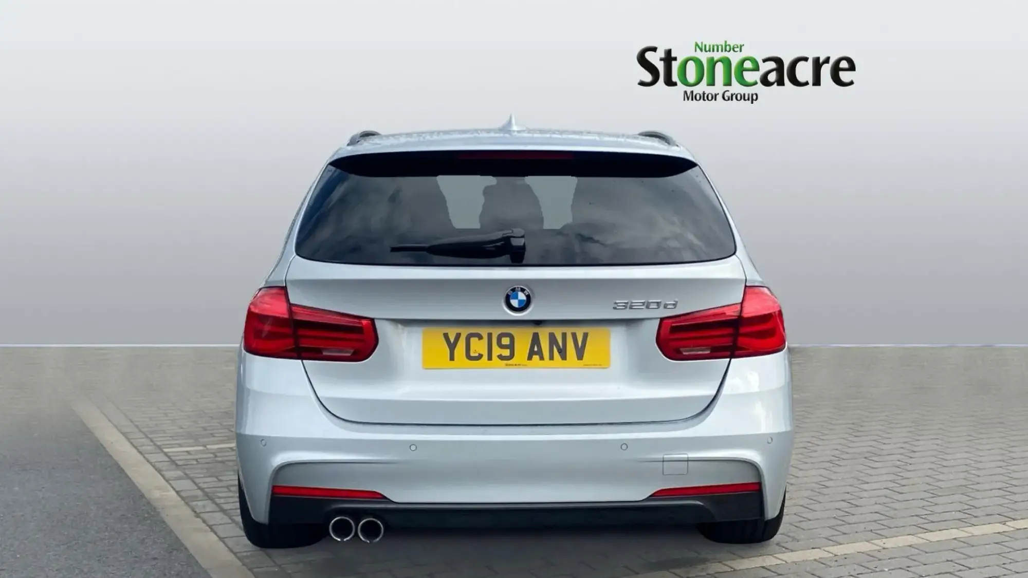 BMW 3 Series Touring Image 7
