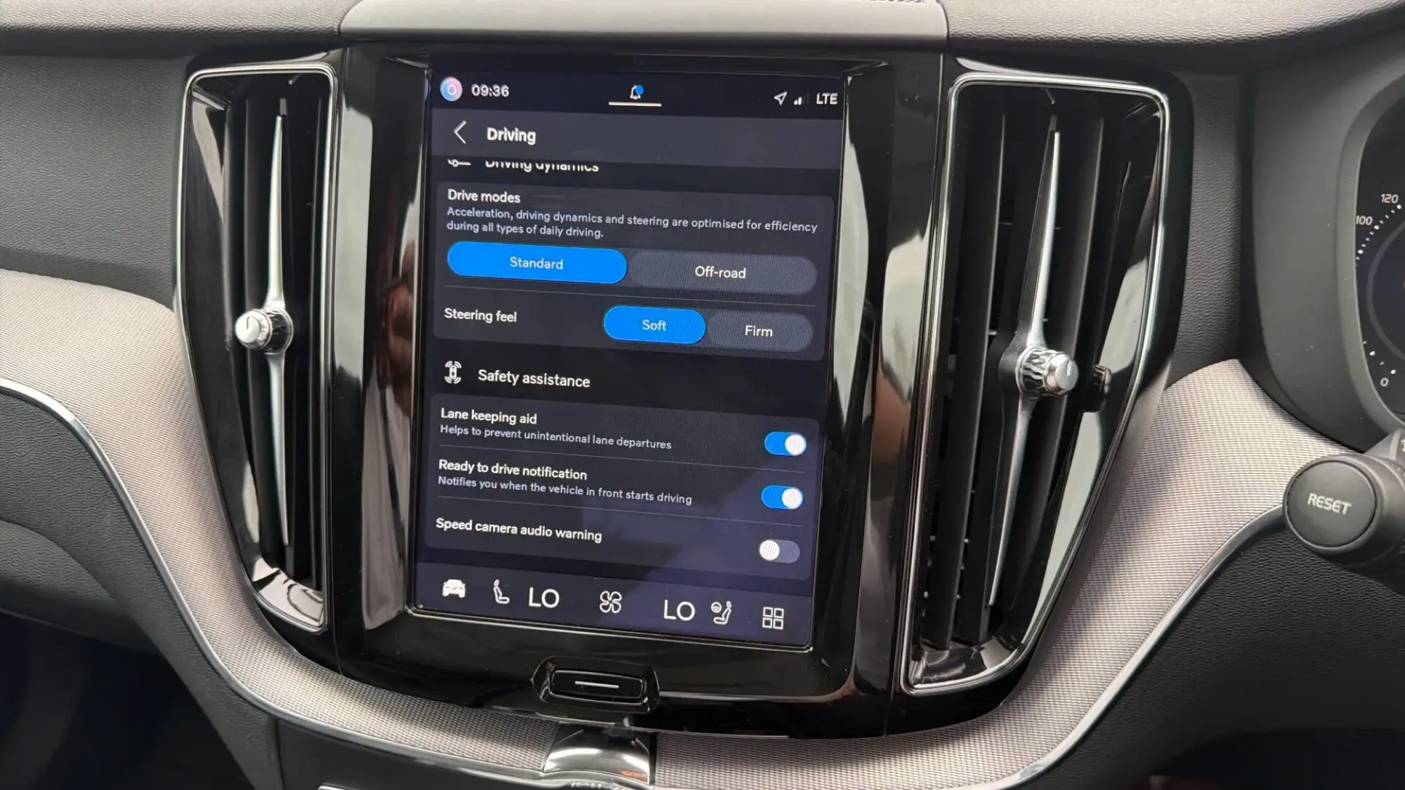 Volvo XC60 Image 19