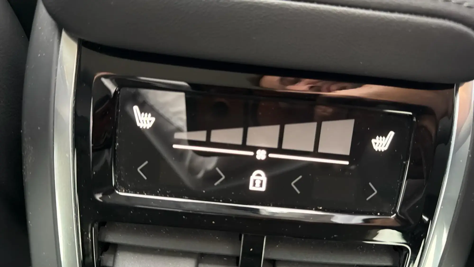Volvo XC60 Image 29