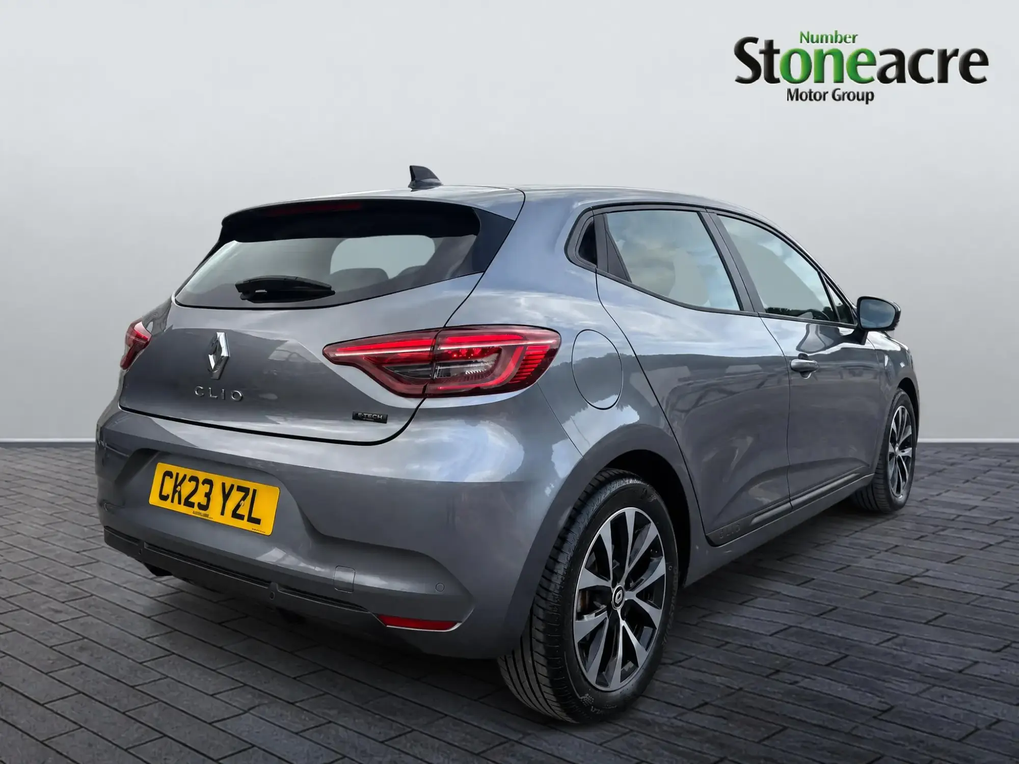 Renault Clio E-Tech Evolution E-TECH Hybrid 145 Auto MY22 CK23YZL Image 3 Renault Clio E-Tech Evolution E-TECH Hybrid 145 Auto MY22 CK23YZL Image 3